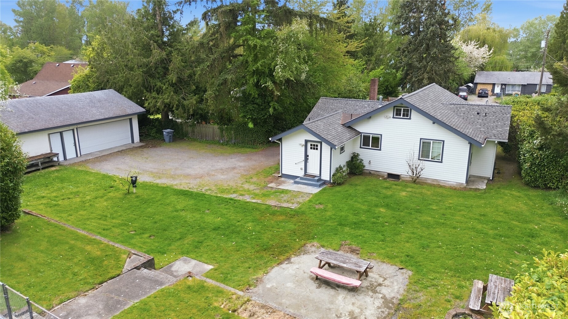 10209 A Street Property Photo 21