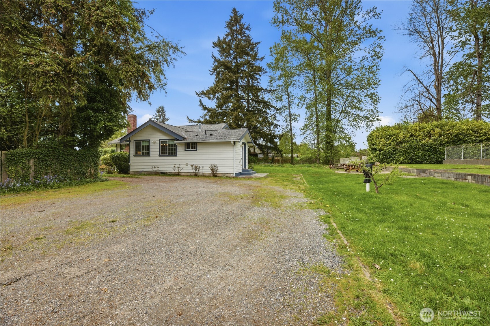 10209 A Street Property Photo 26