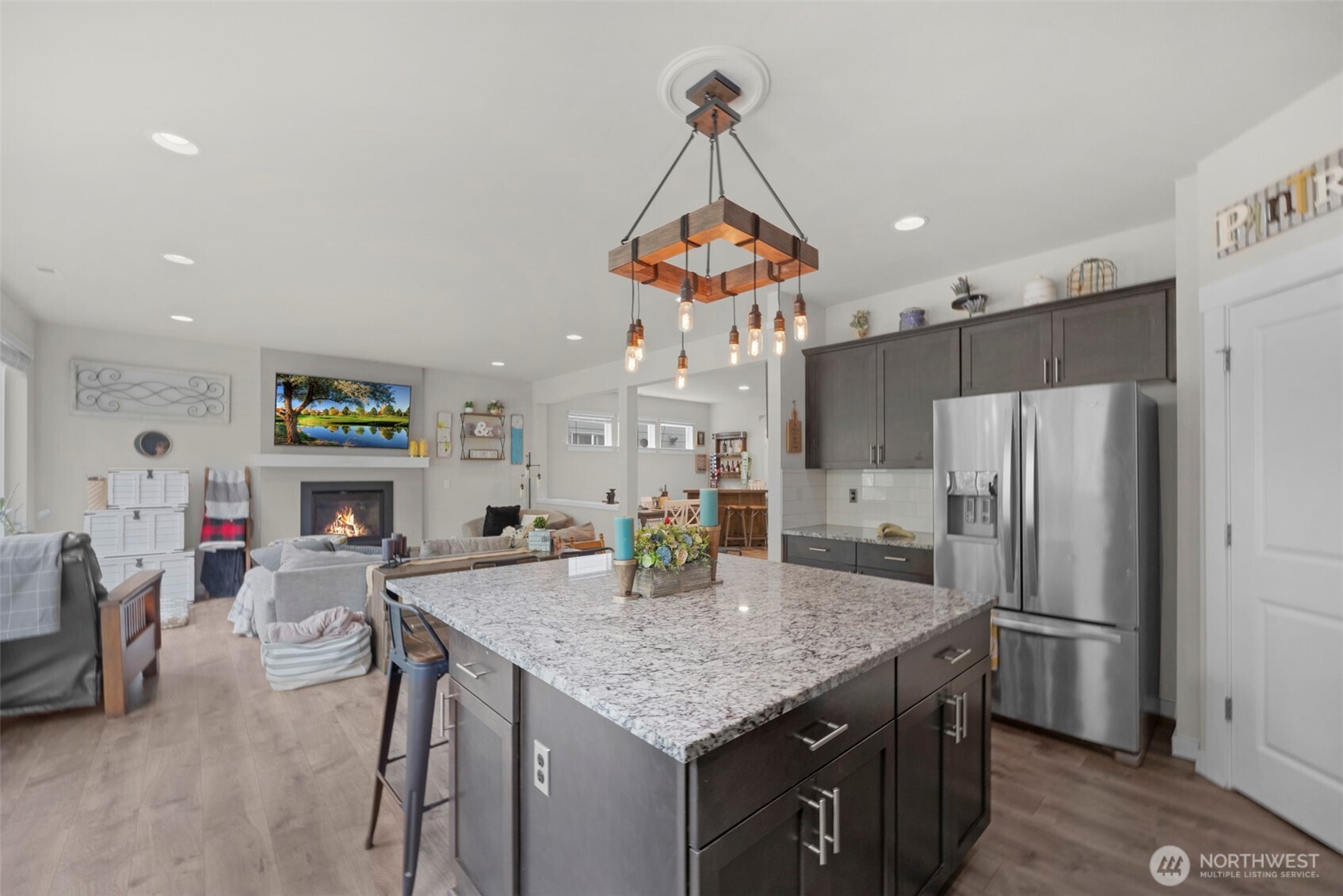 10507 35th Street Property Photo 9