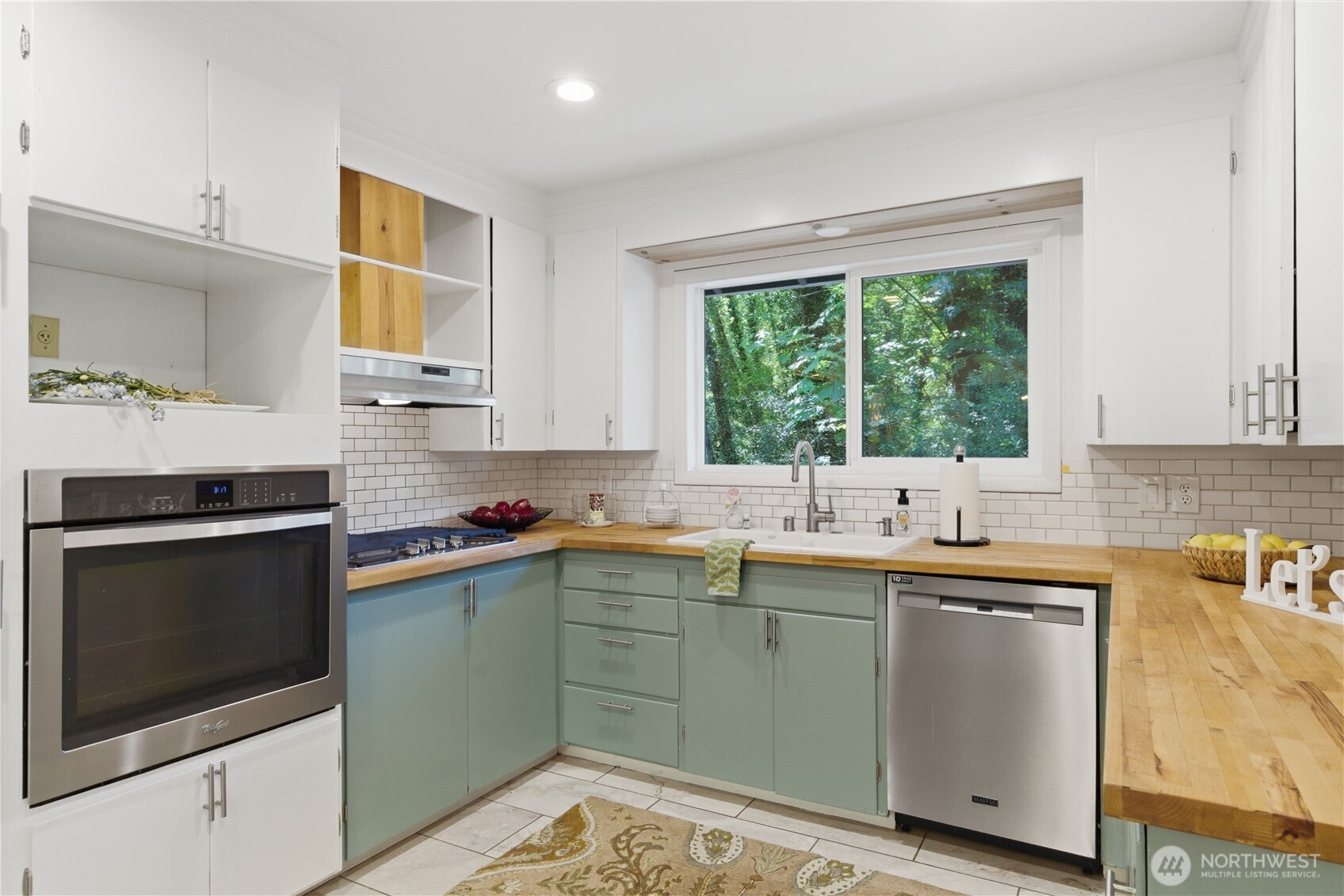 6212 Ray Nash Drive Property Photo 13