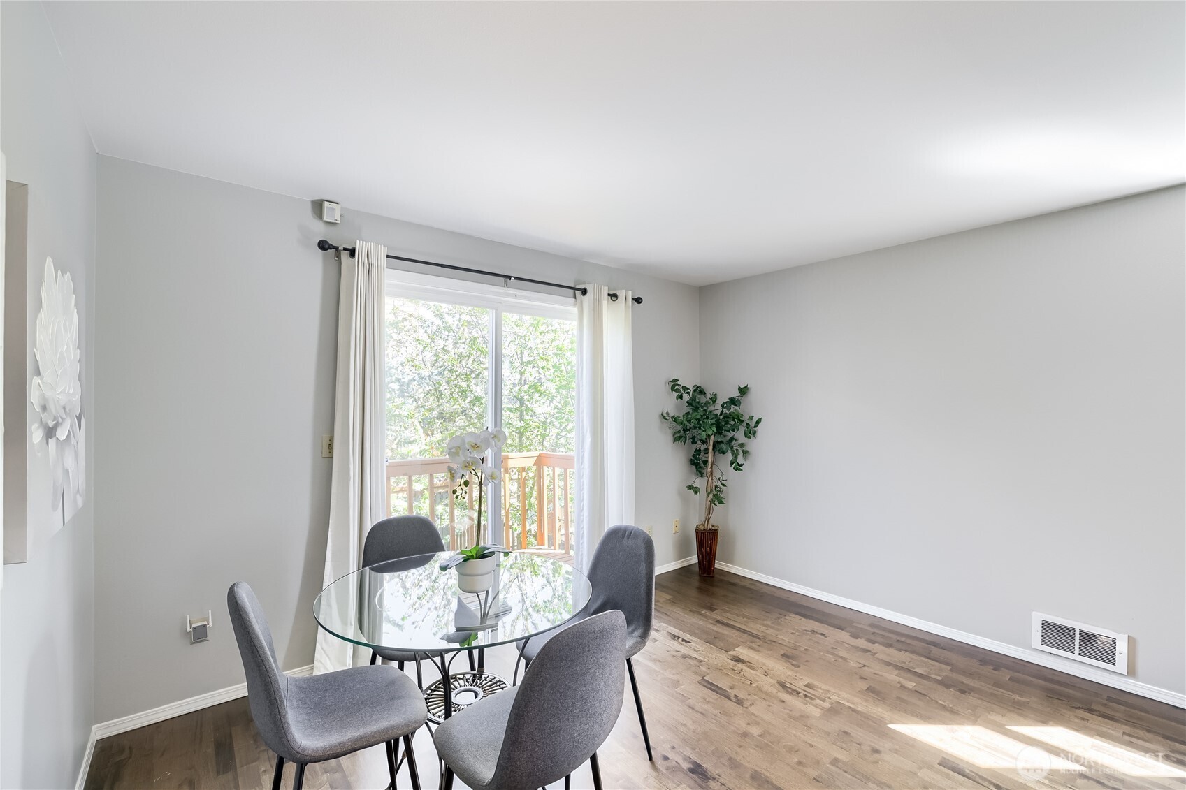 806 Nw 52nd Street Property Photo 12