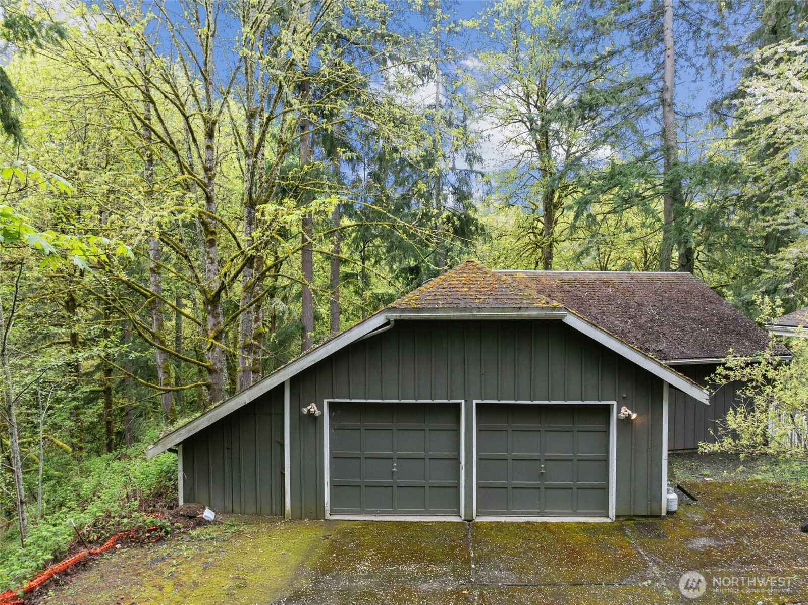 611 208th Avenue Property Photo 7