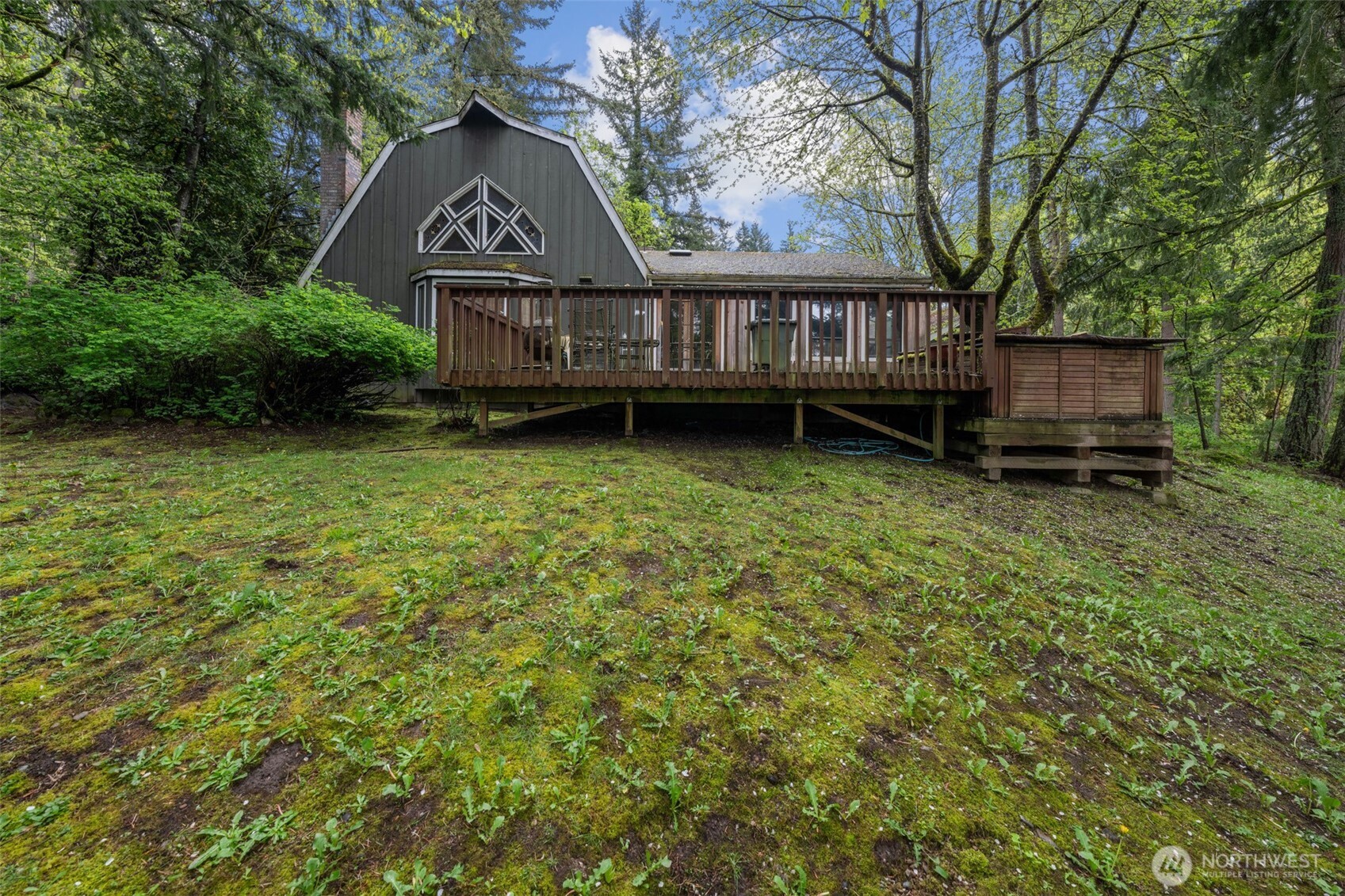 611 208th Avenue Property Photo 16