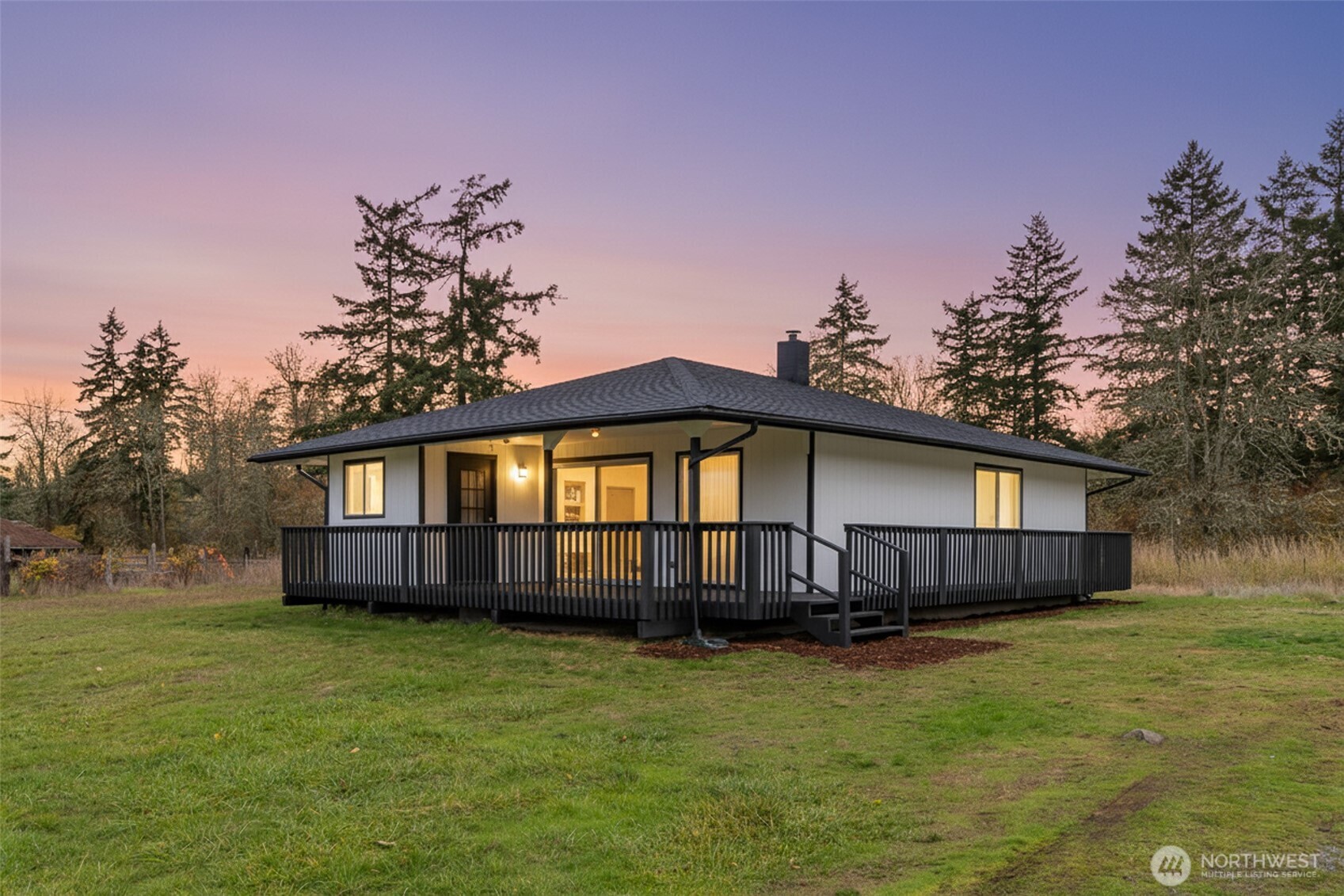 39411 Mountain Highway Property Photo 3