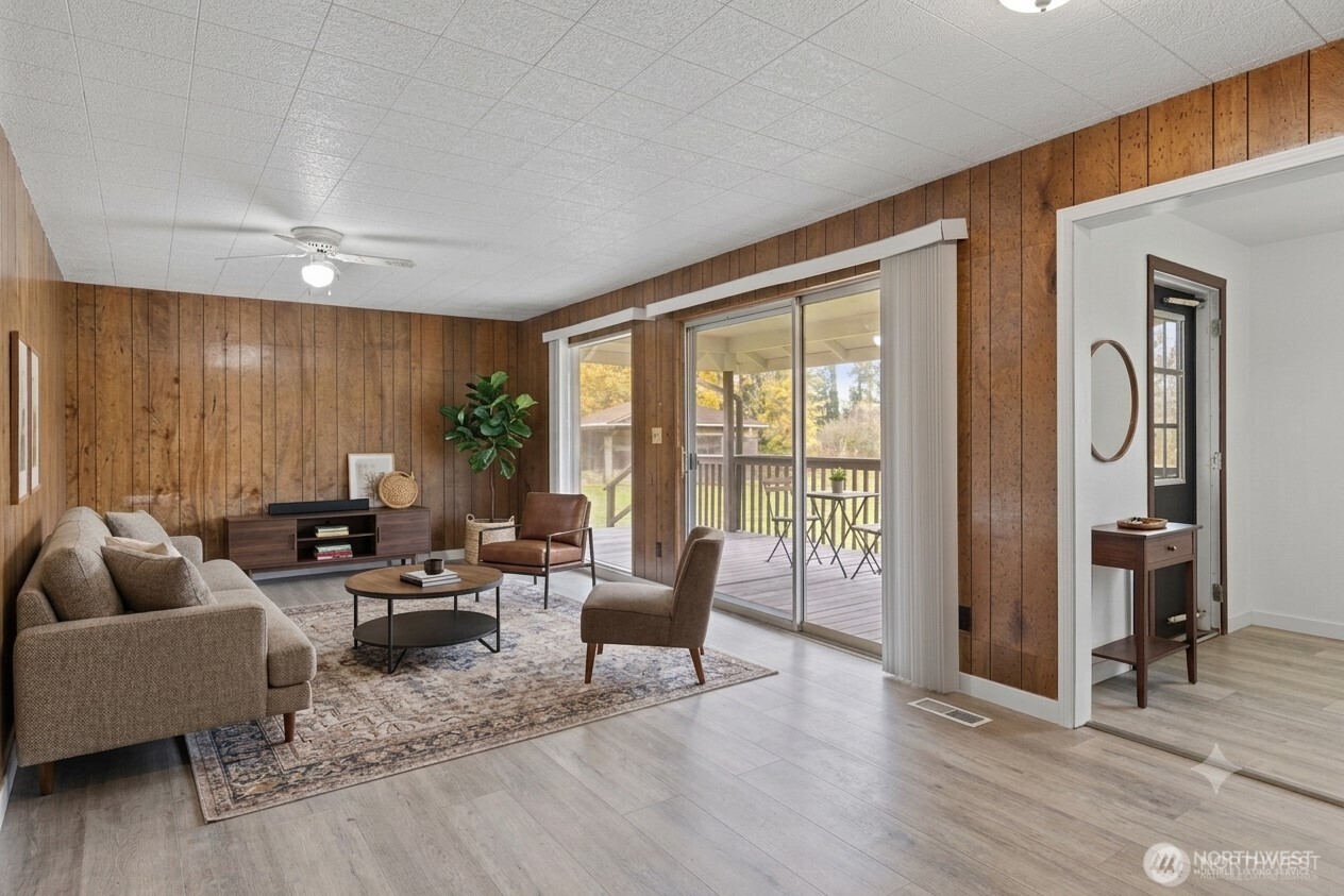39411 Mountain Highway Property Photo 9