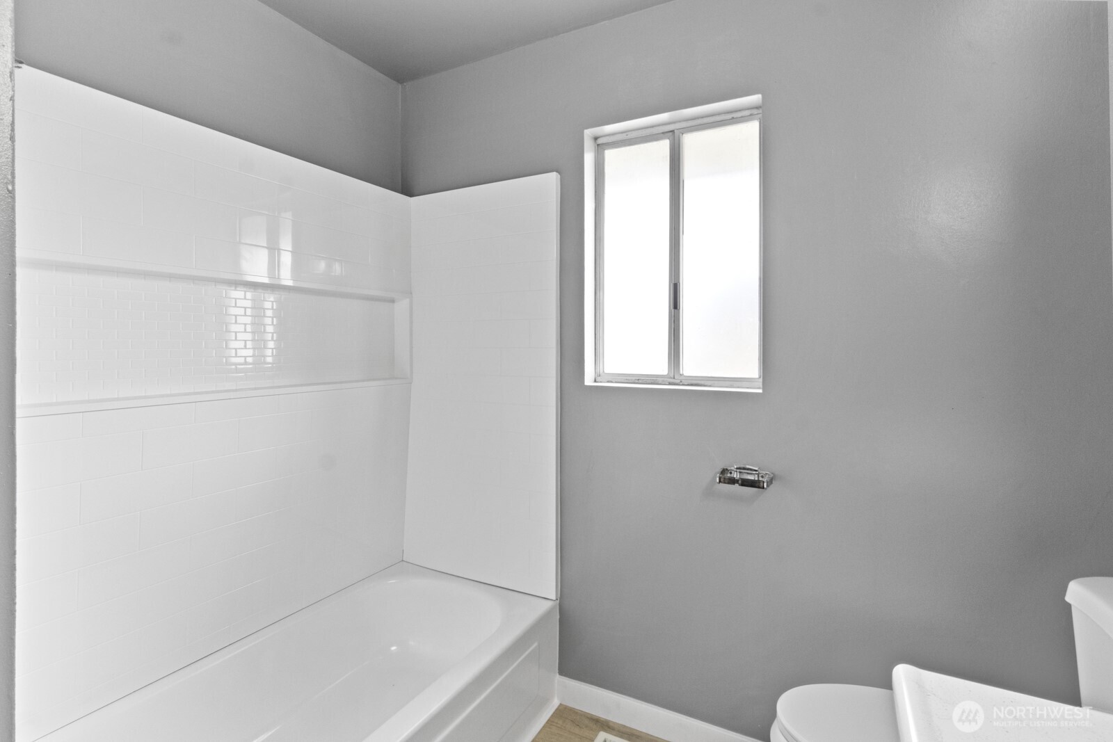 39411 Mountain Highway Property Photo 19