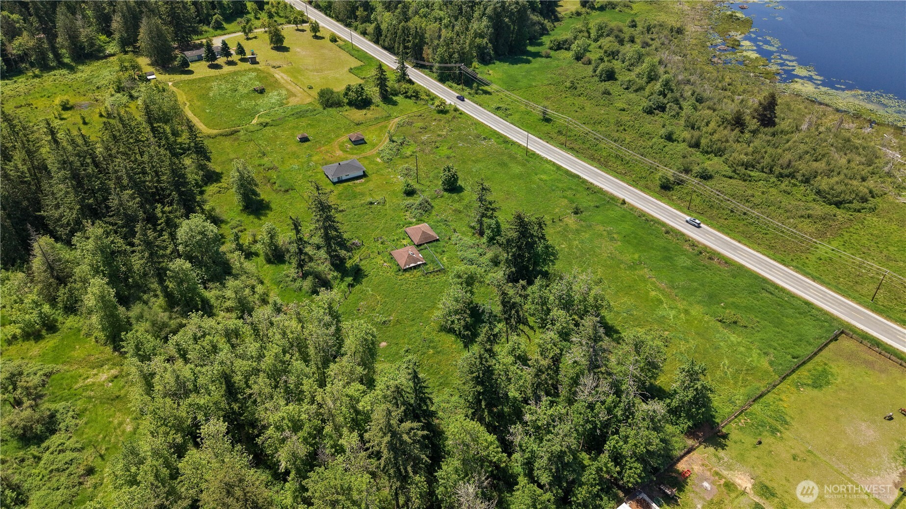39411 Mountain Highway Property Photo 35
