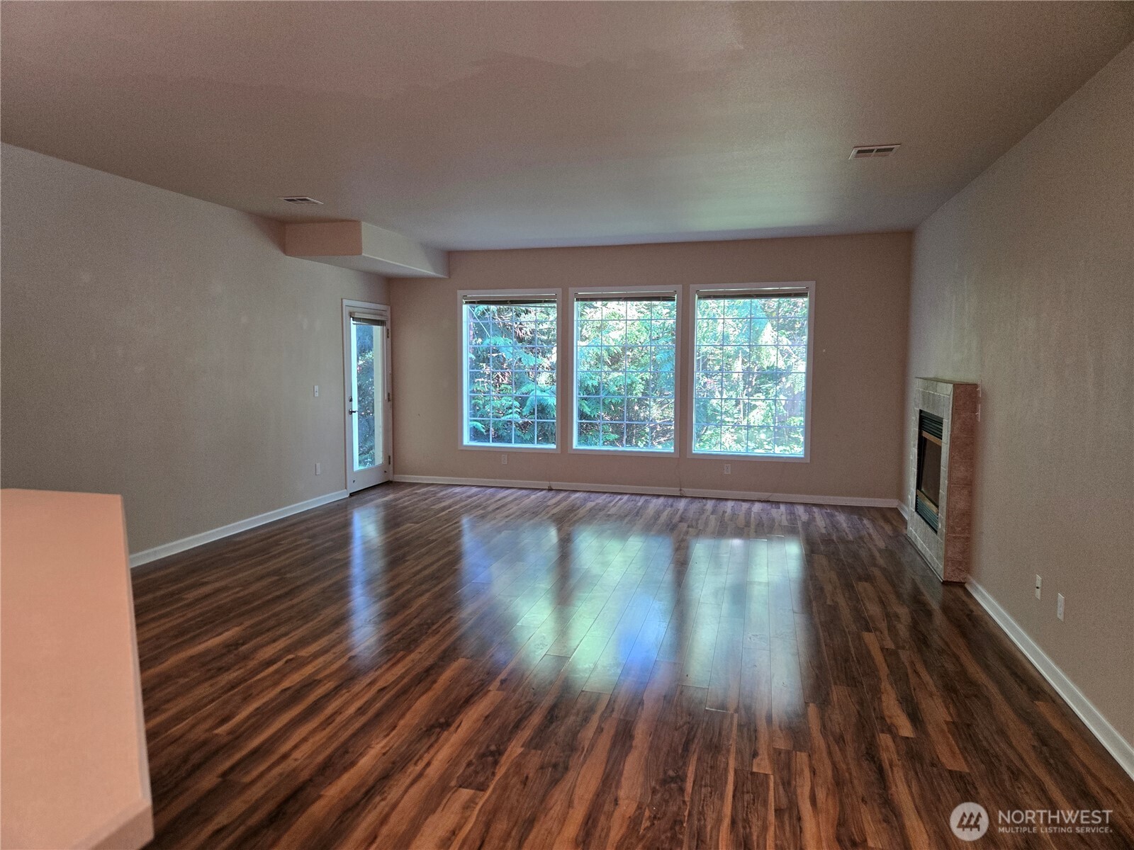 3301 Park Lane A Property Photo 11