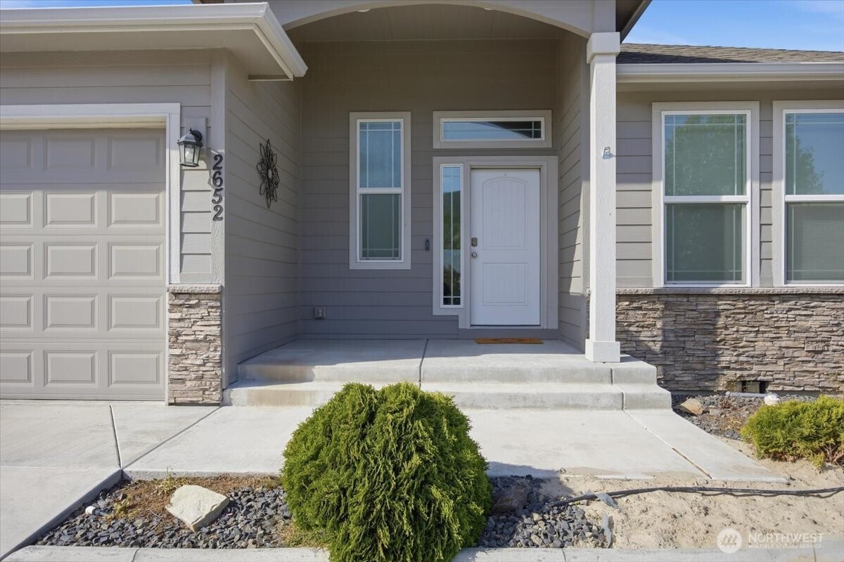 2652 W 44th Place Property Photo 3