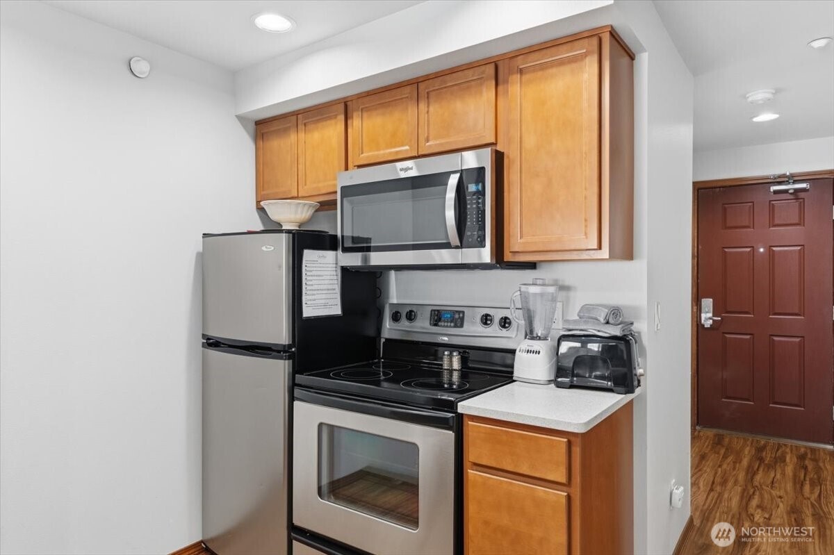 322 W Woodin Avenue 621 Property Photo 22