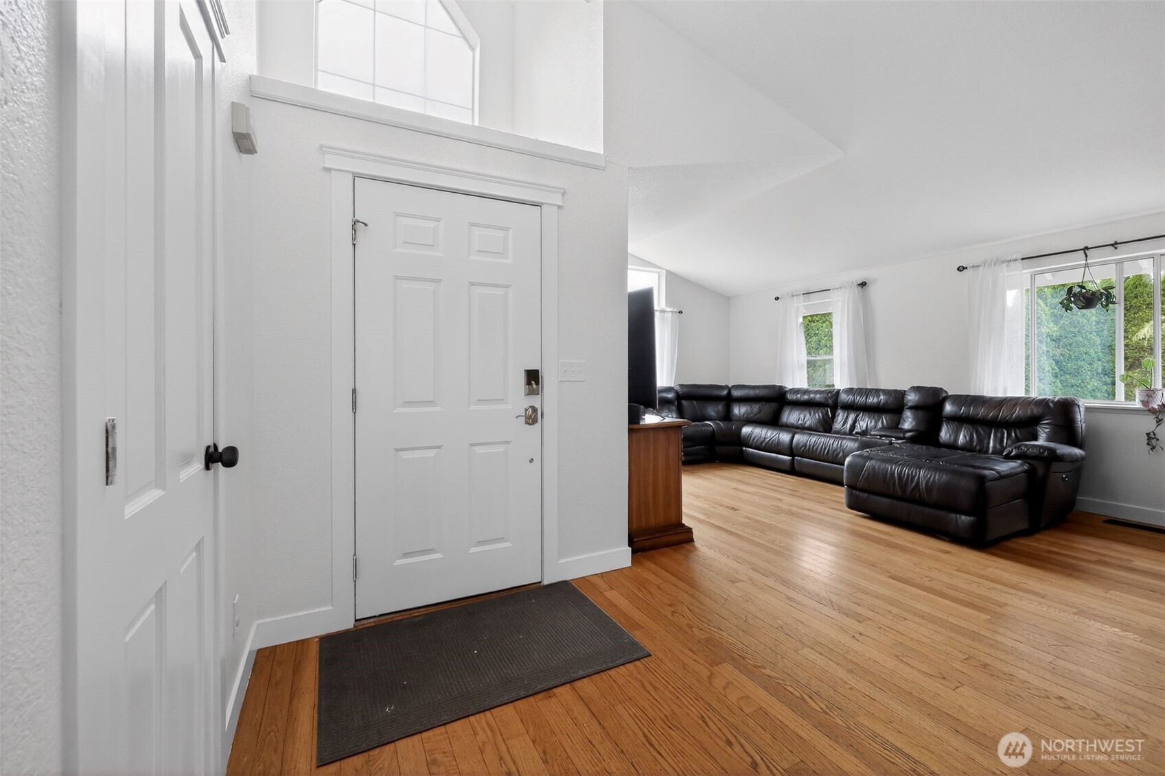 1314 Starlite Court Property Photo 4