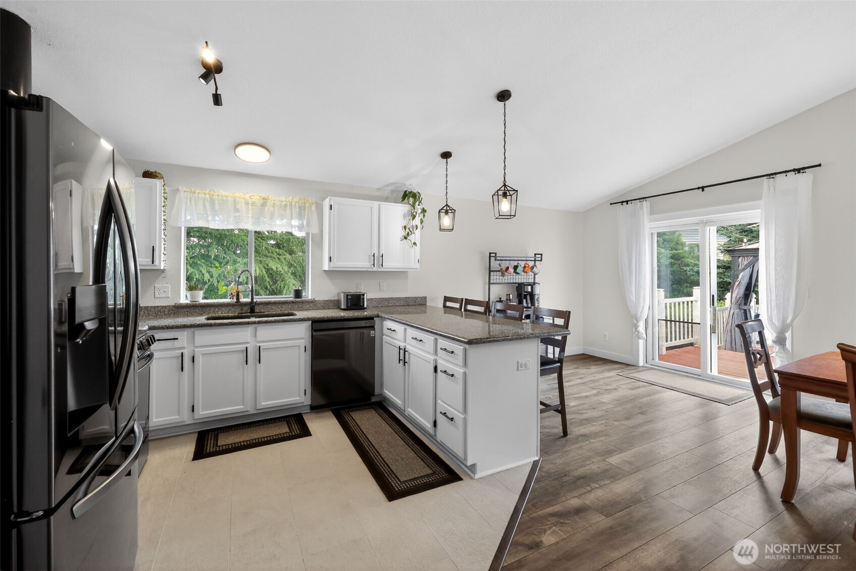 1314 Starlite Court Property Photo 10