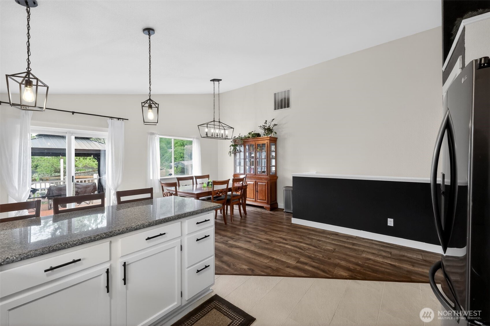 1314 Starlite Court Property Photo 11