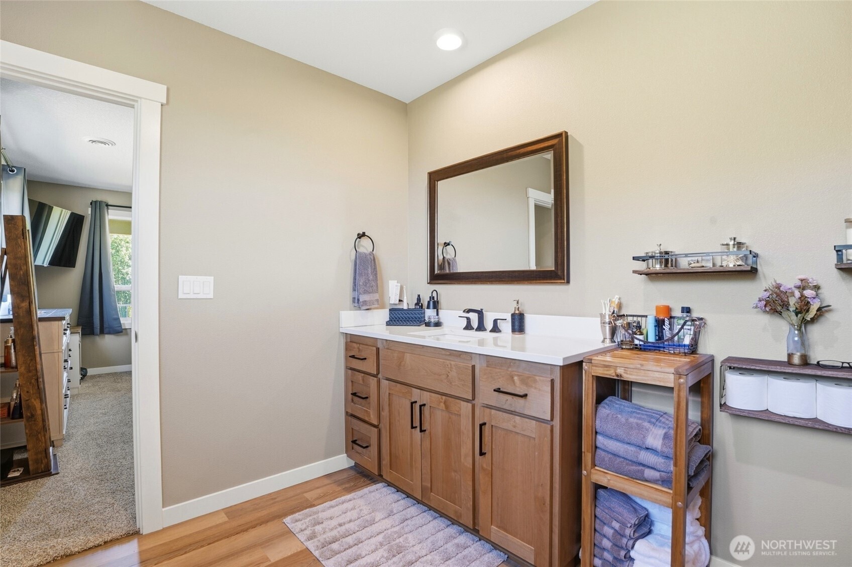 200 Red Hawk Drive Property Photo 22