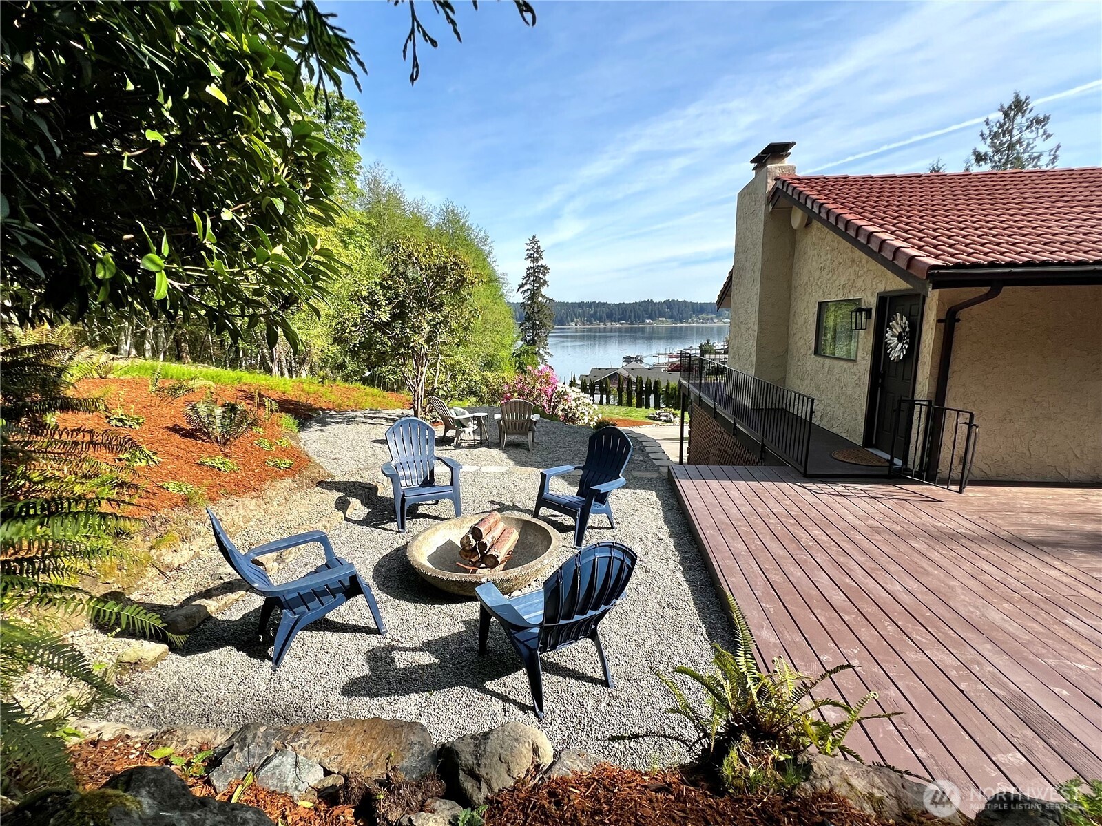 582 North Shore Blvd Property Photo 11