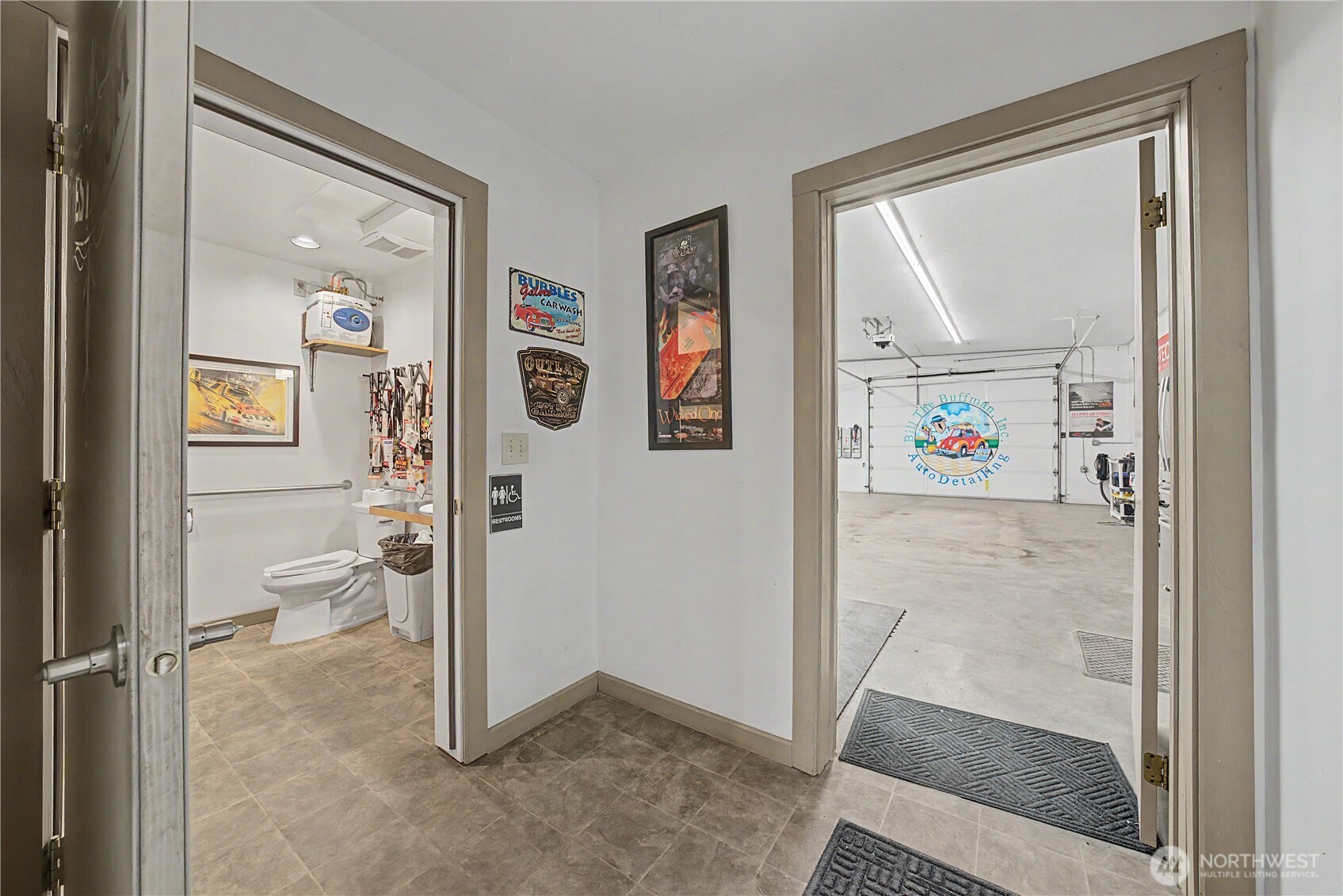 1080 Basin Street Property Photo 12