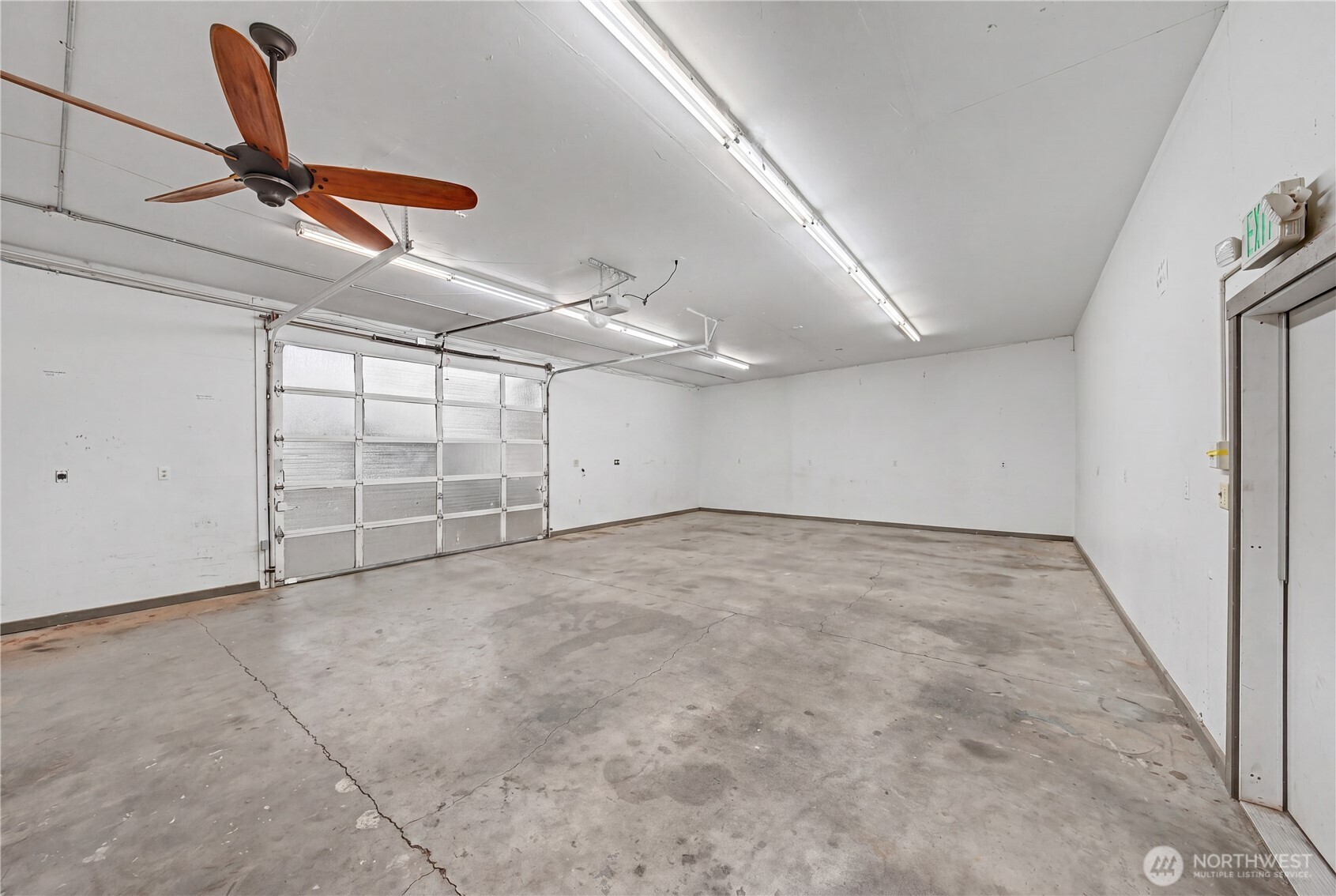 1080 Basin Street Property Photo 24
