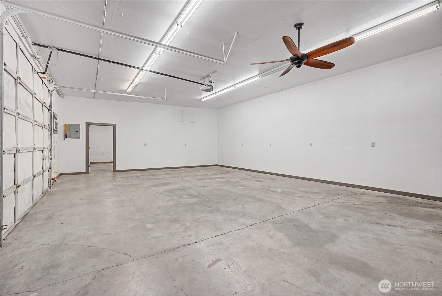 1080 Basin Street Property Photo 25