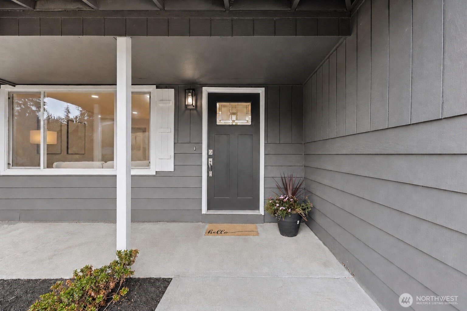 12604 177th Place Property Photo 4
