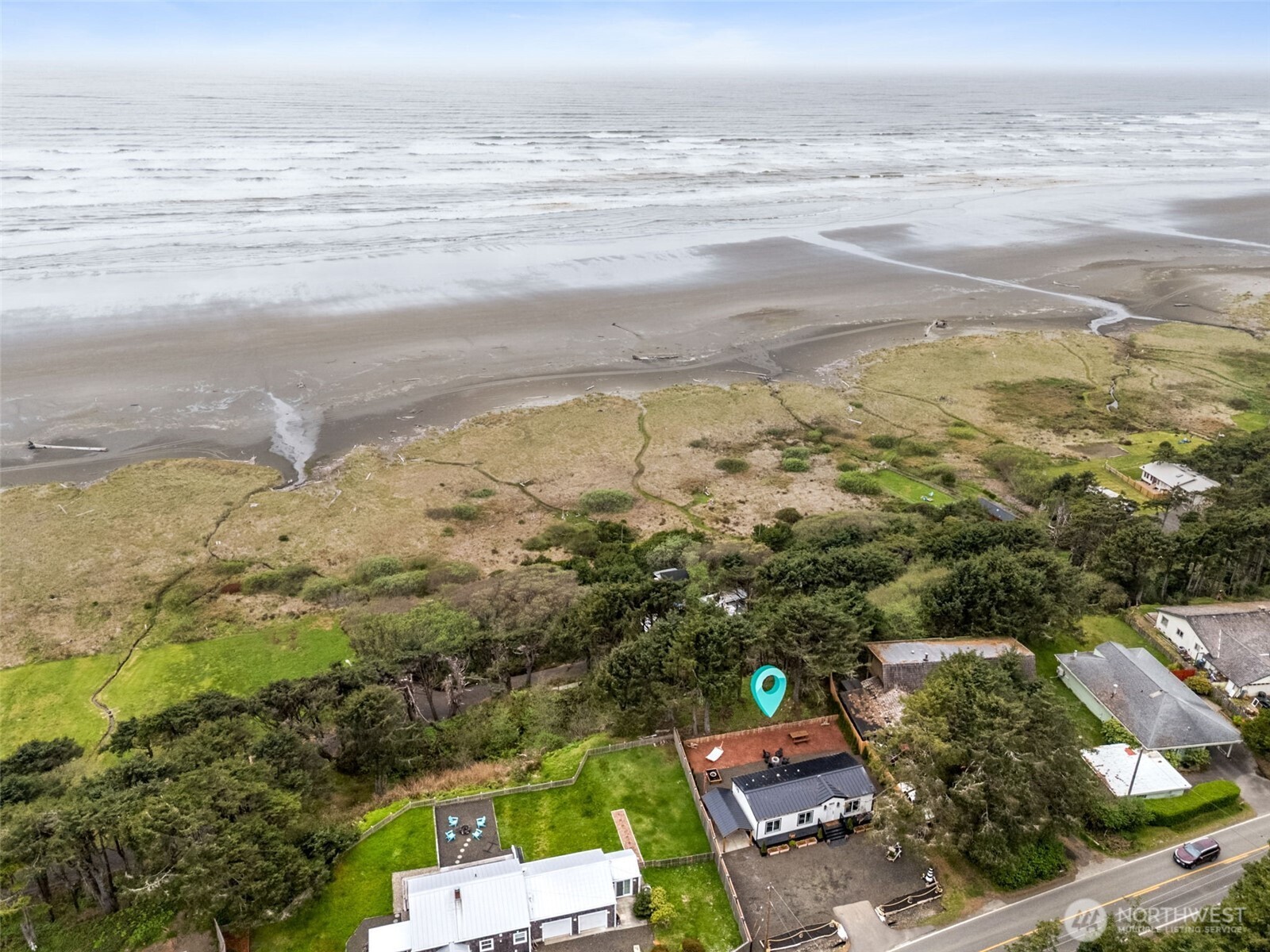 4726 Beach Lane Property Photo 2