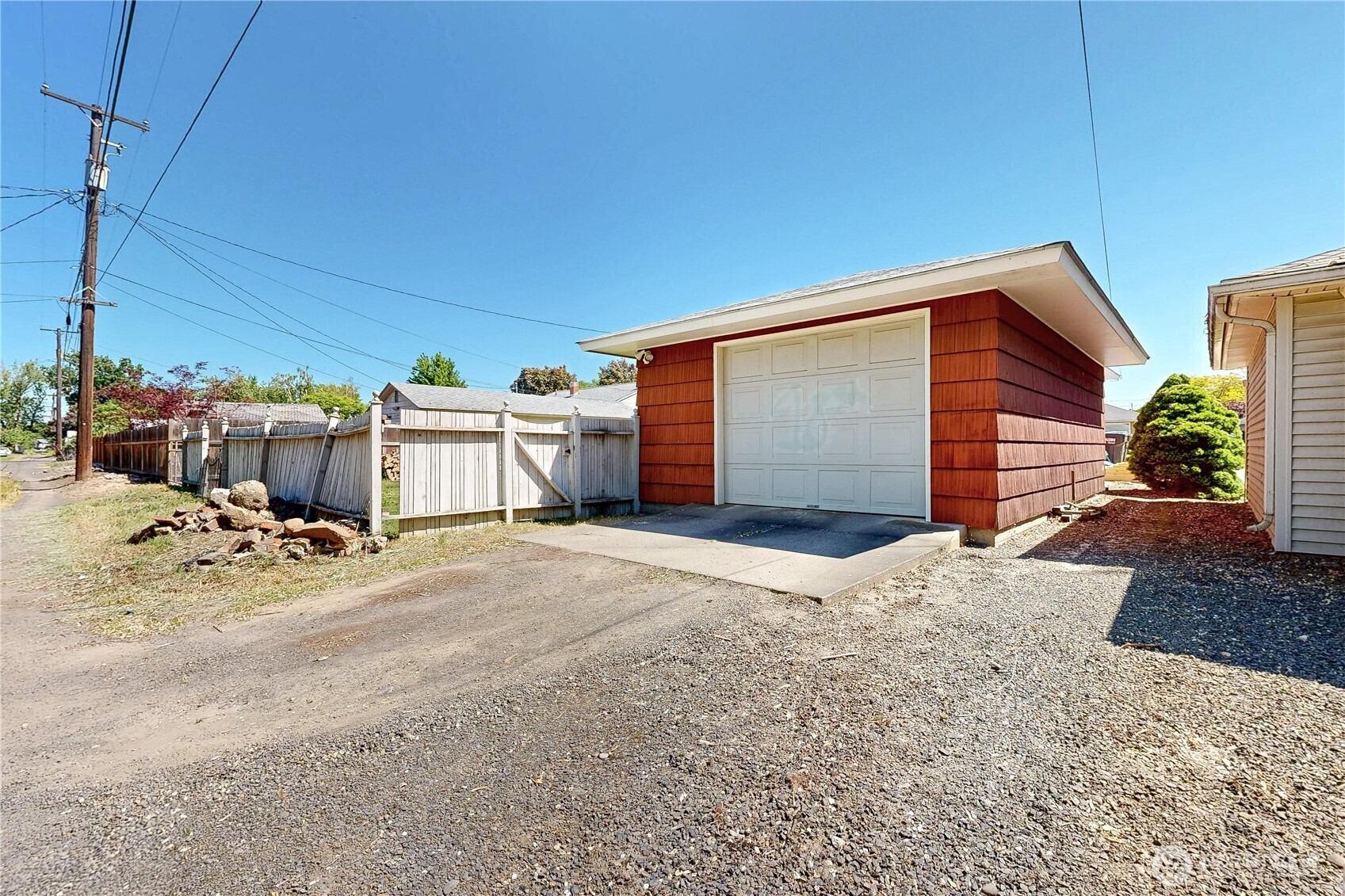 1328 Modoc Street Property Photo 38
