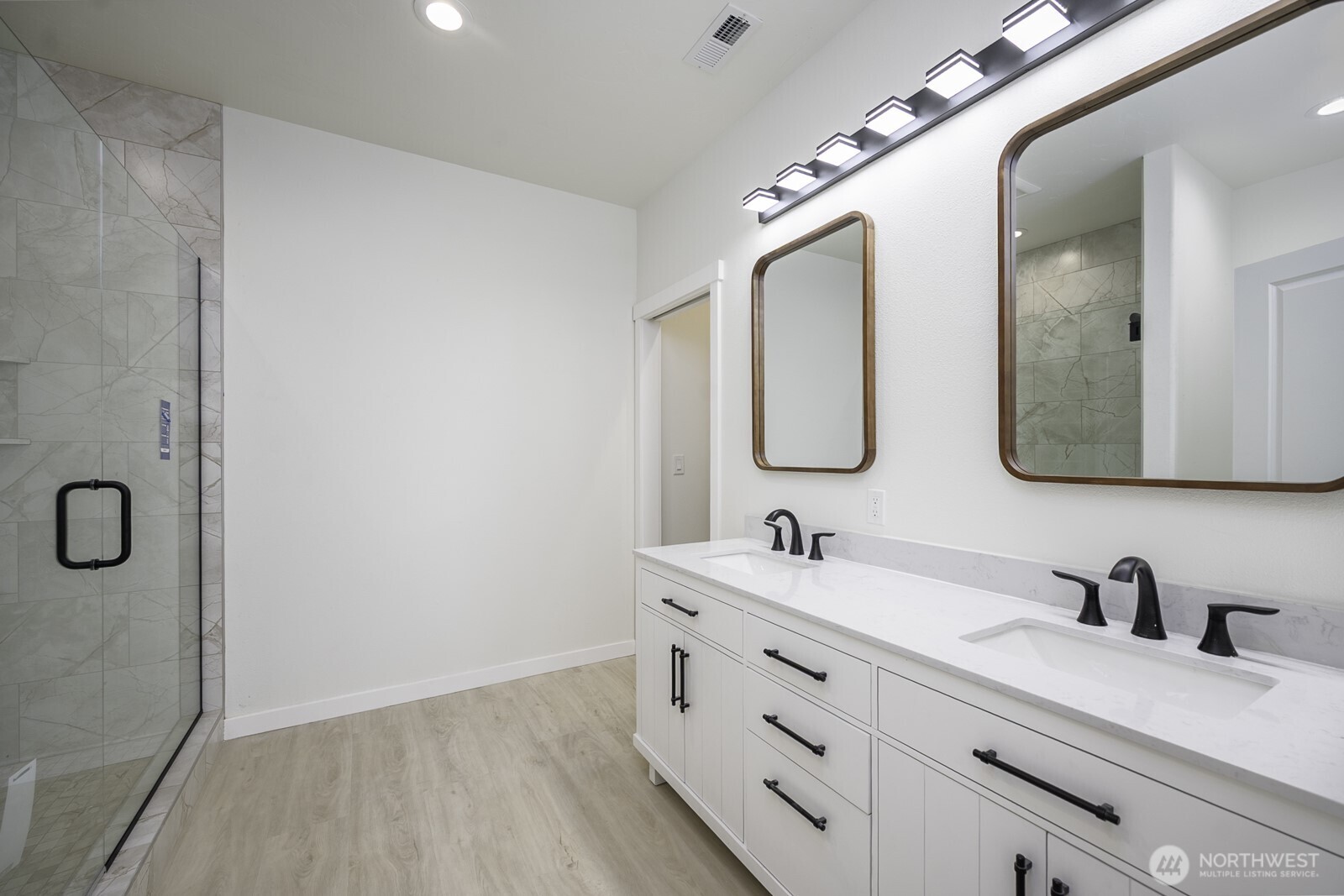 624 Aster Street Property Photo 12