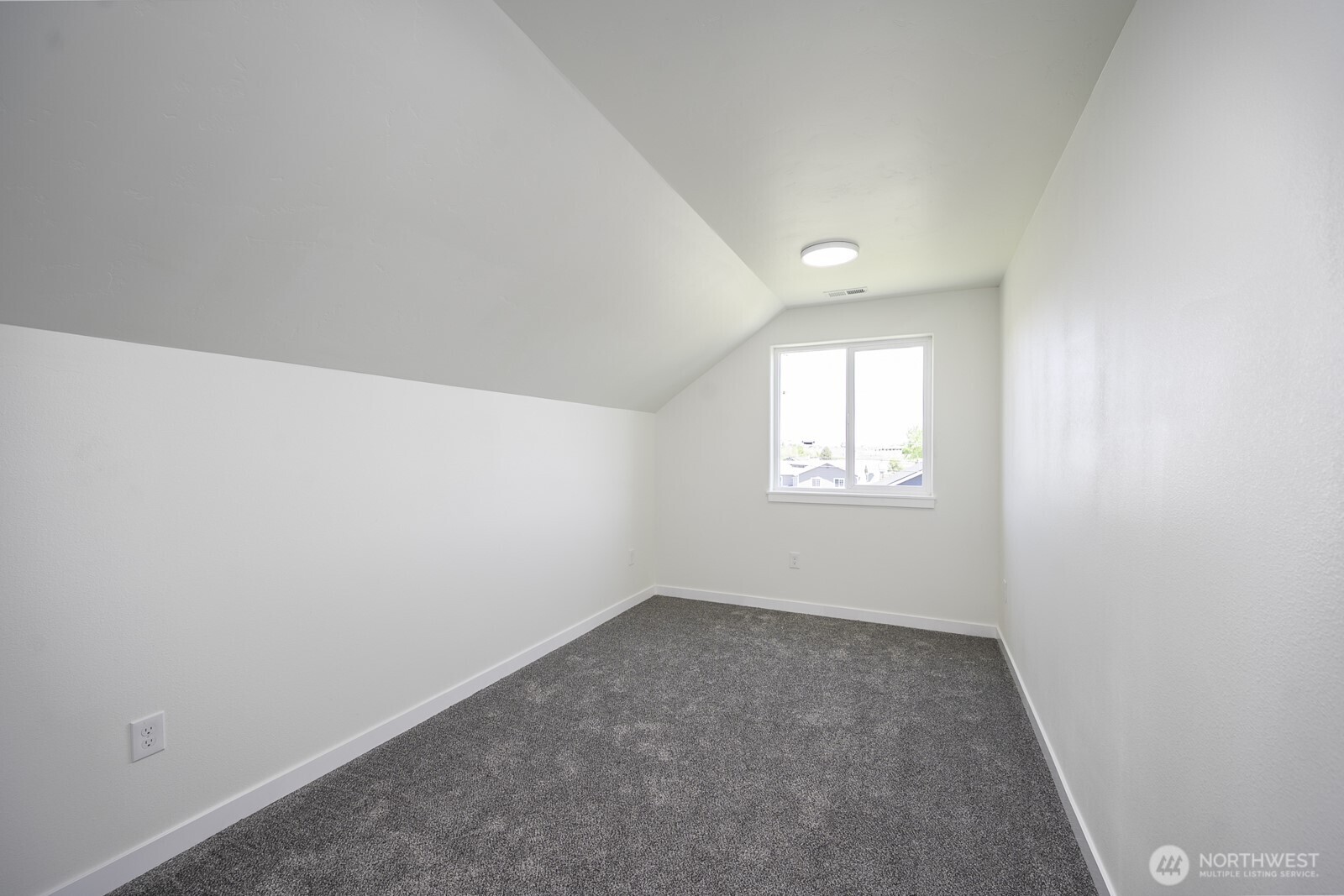 624 Aster Street Property Photo 21