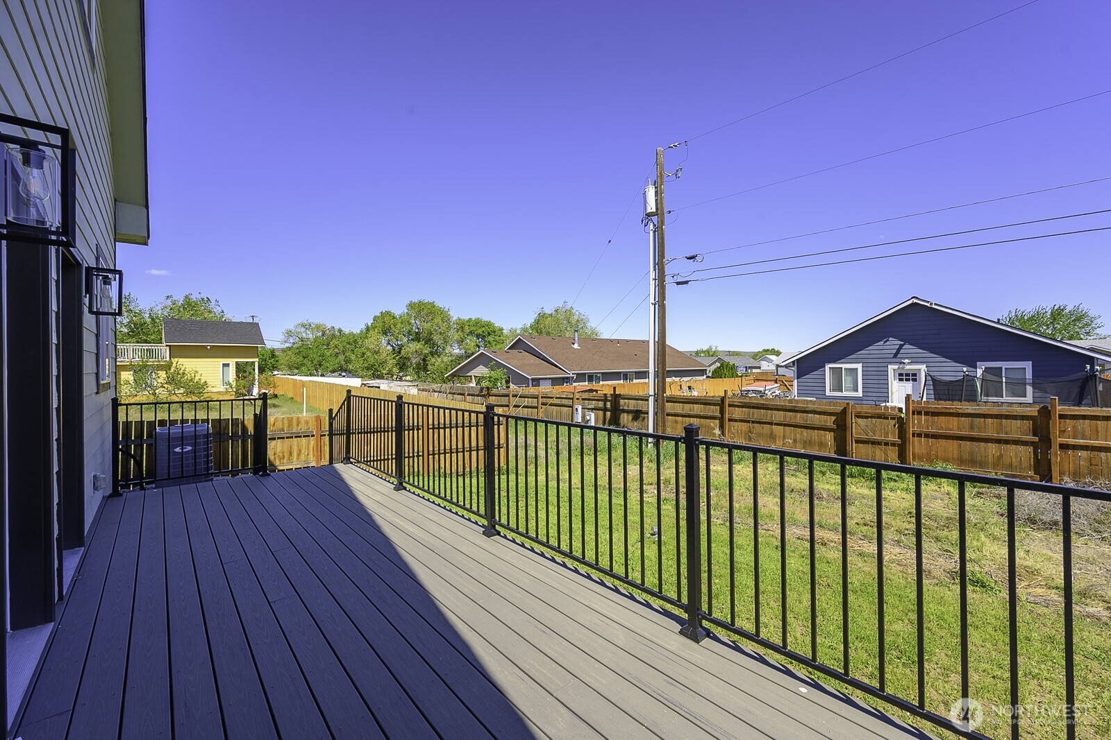 624 Aster Street Property Photo 29
