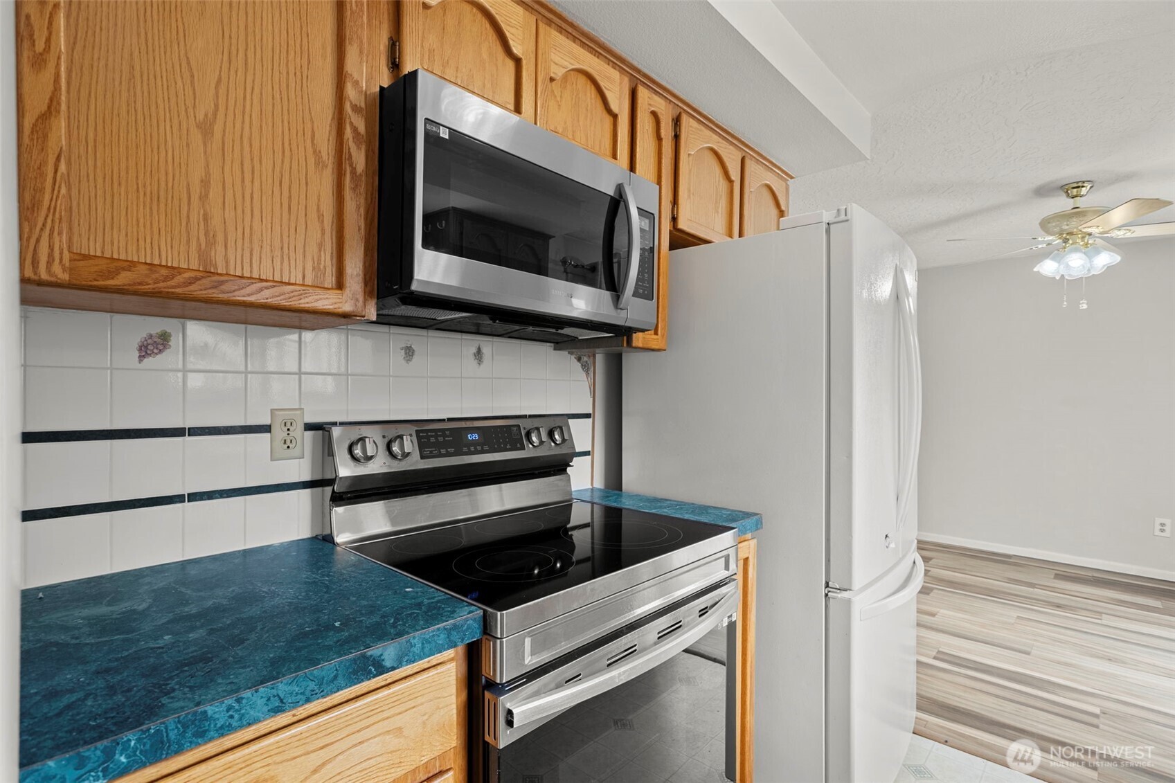 3513 Ne 45th Street A Property Photo 14