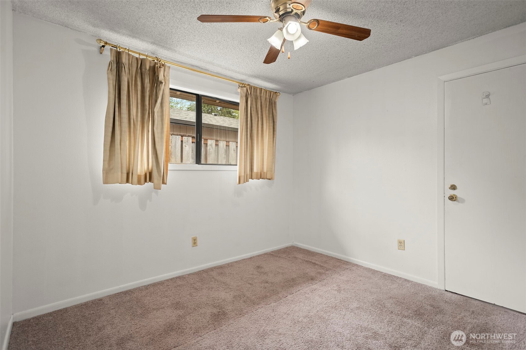 3513 Ne 45th Street A Property Photo 20