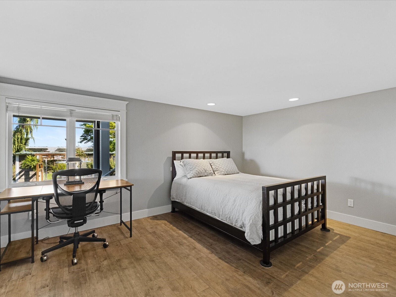 603 Warren Avenue Property Photo 24