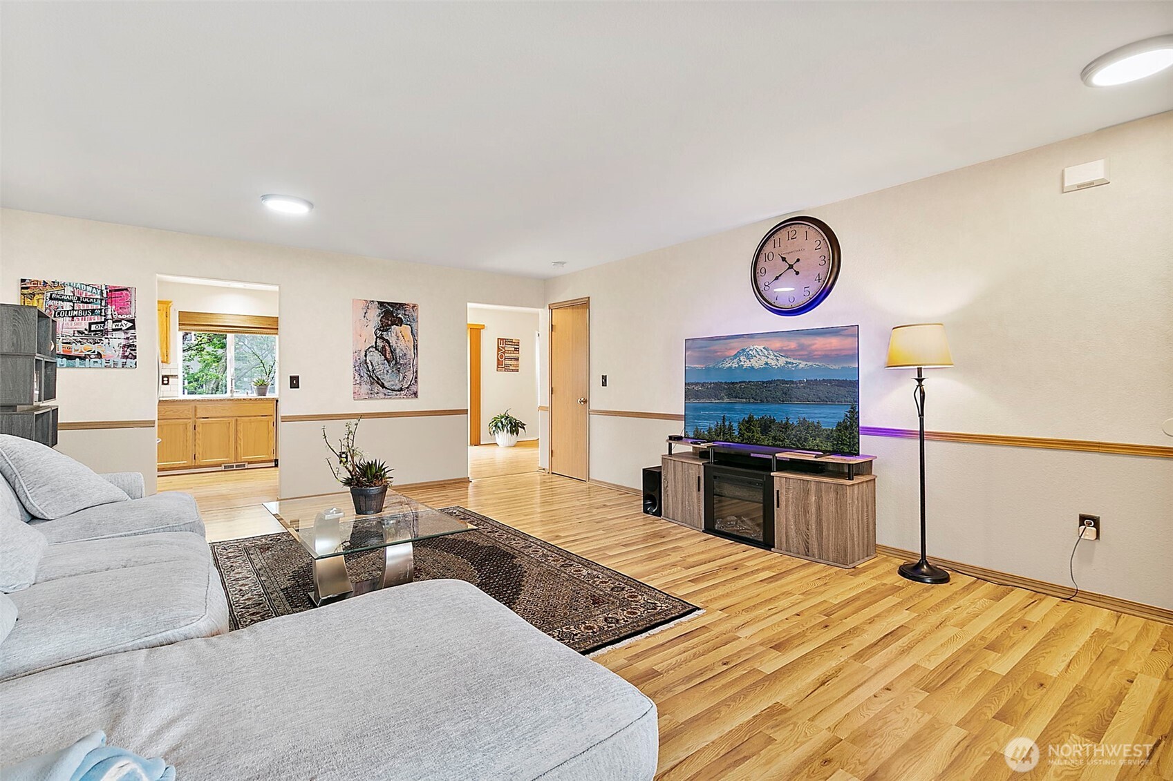18812 93rd Avenue Property Photo 7