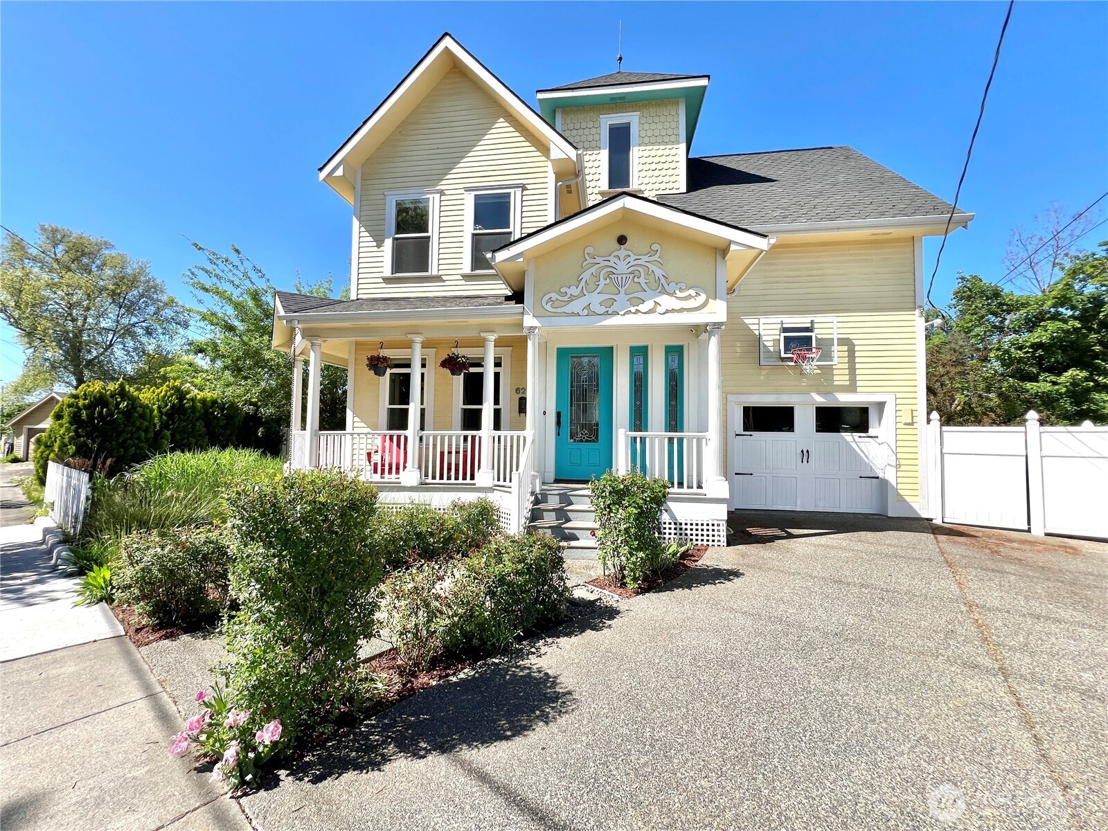 620 Howard Street Property Photo 2