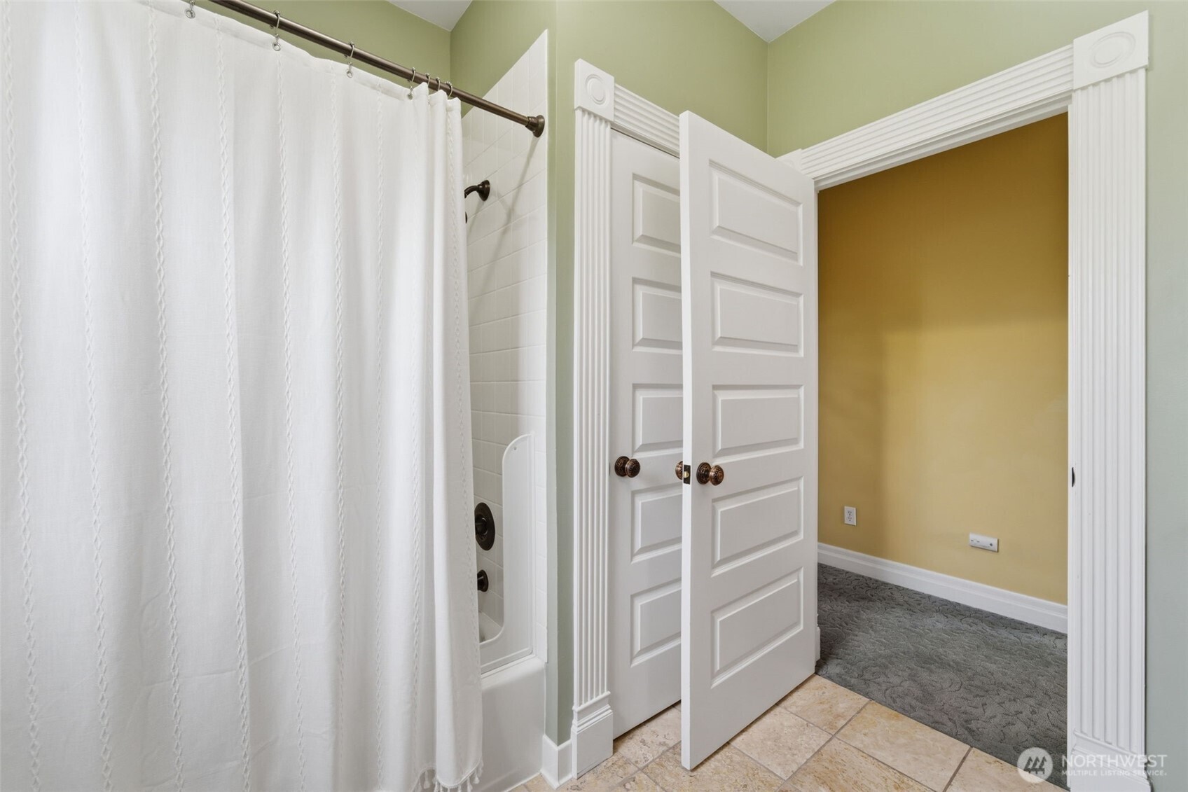 620 Howard Street Property Photo 30