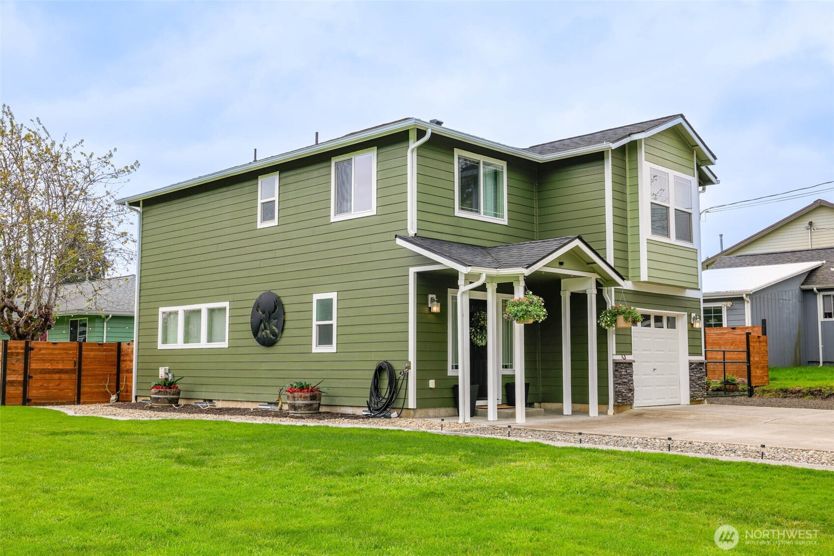 720 Satsop Street Property Photo 4