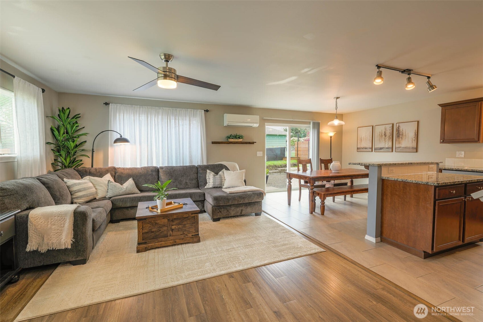 720 Satsop Street Property Photo 8