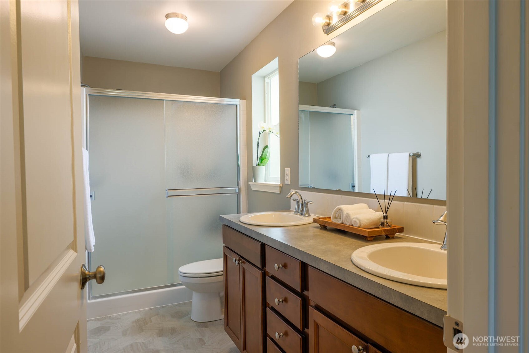 720 Satsop Street Property Photo 14