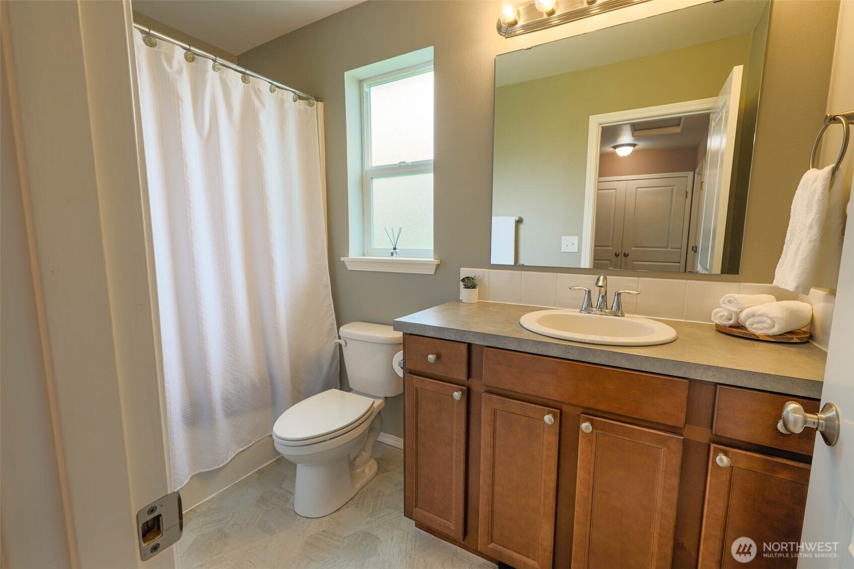 720 Satsop Street Property Photo 17