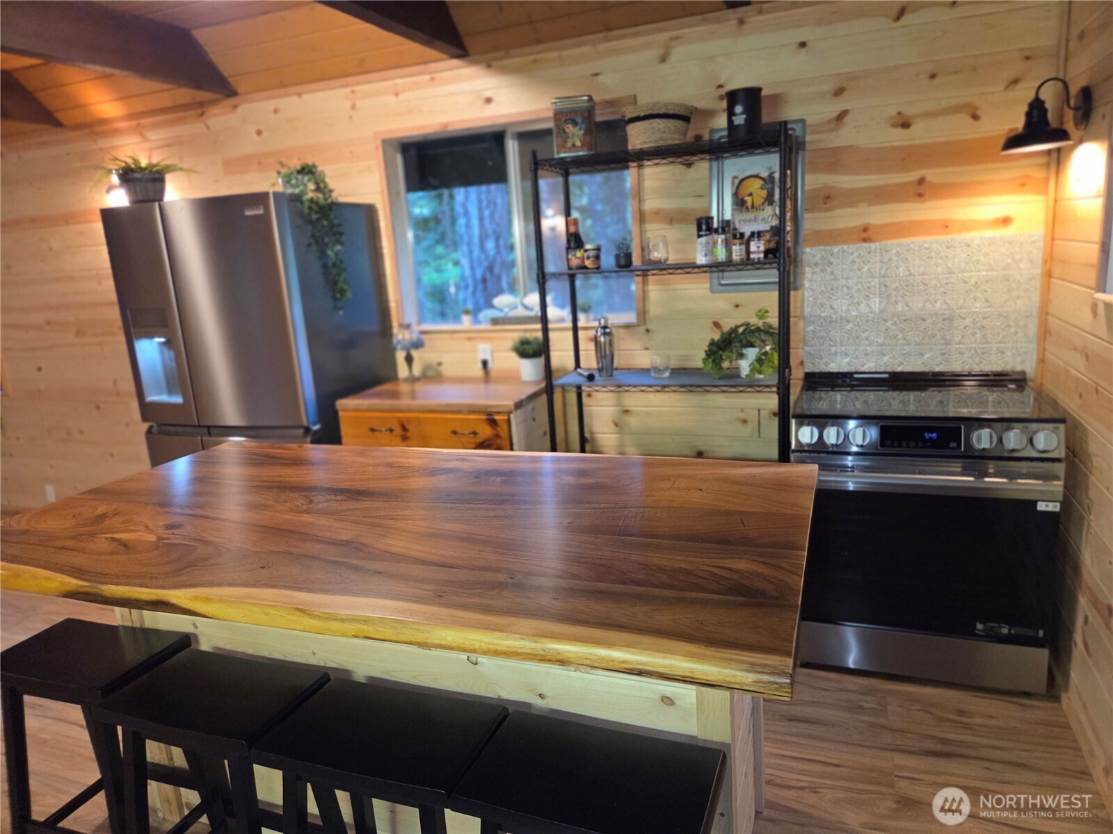 41 N Mt Rose Avenue Property Photo 1