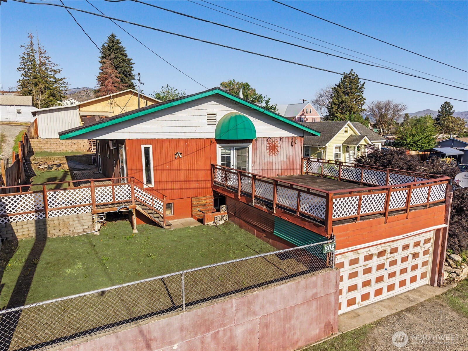 802 S Chelan Avenue Property Photo 1