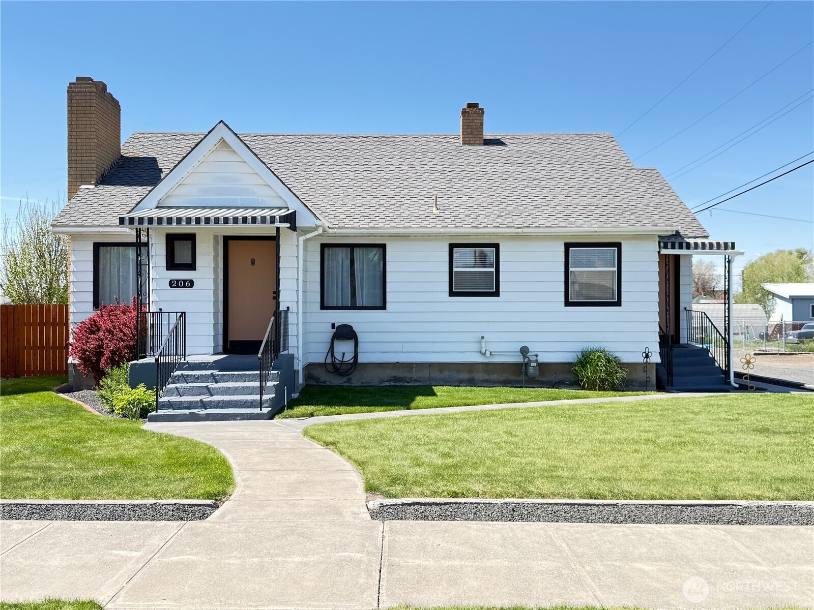 206 S Alder Street Property Photo 1