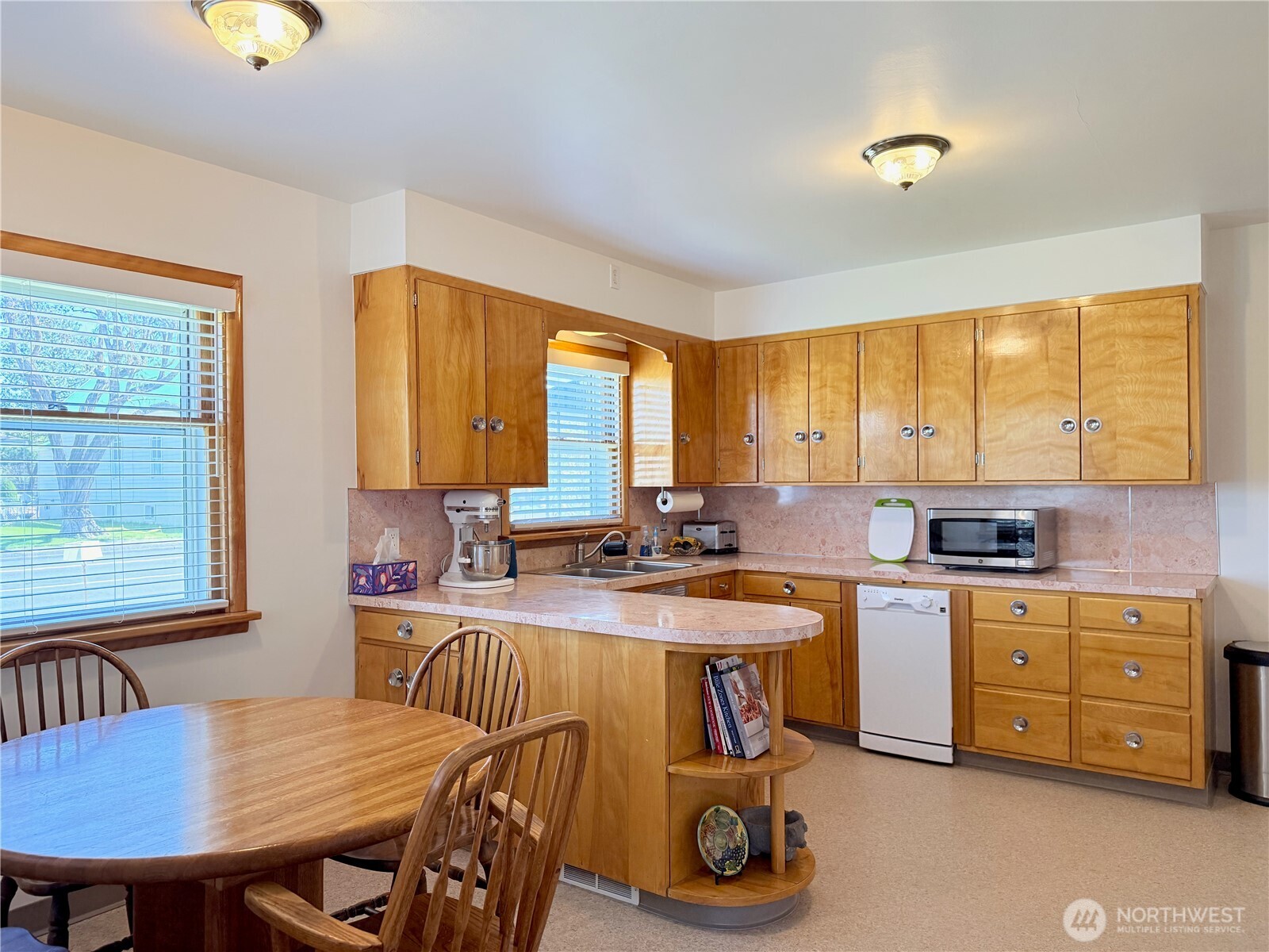 206 S Alder Street Property Photo 16
