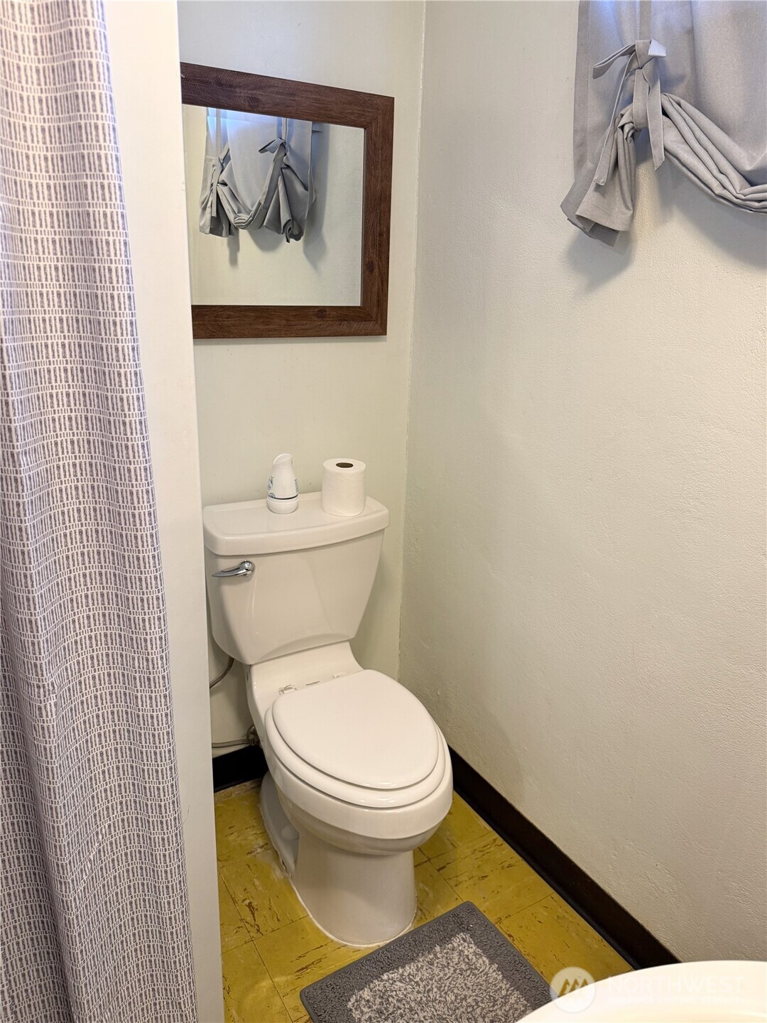 206 S Alder Street Property Photo 24
