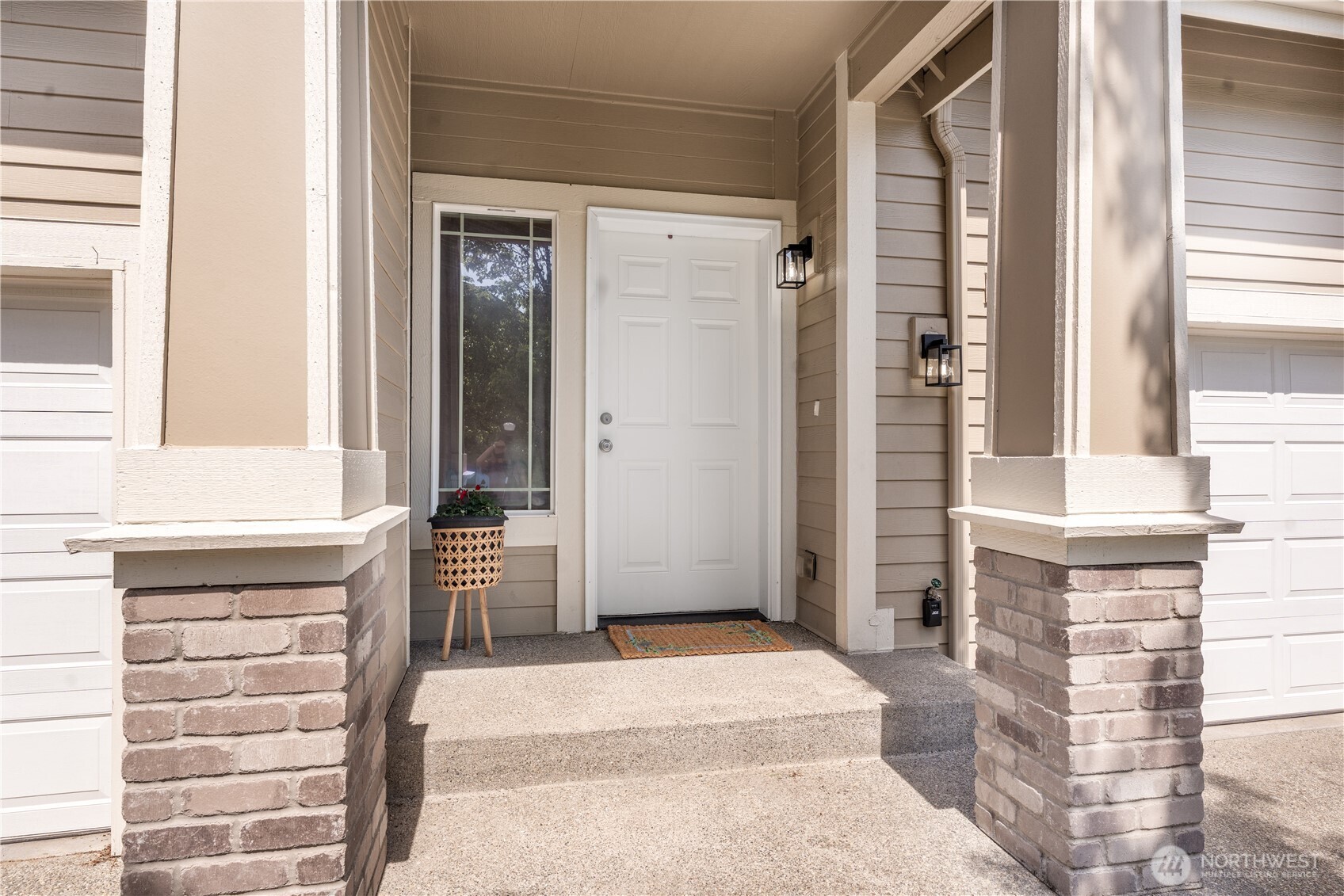21404 104th Street Ct Property Photo 2