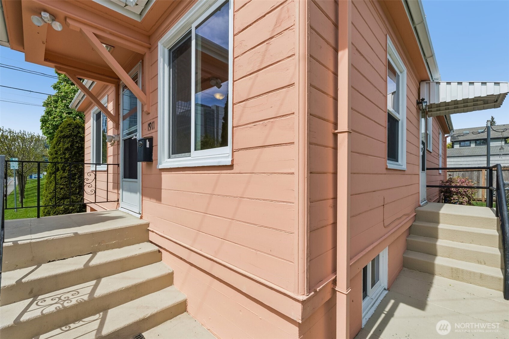 1911 13th Street Property Photo 3