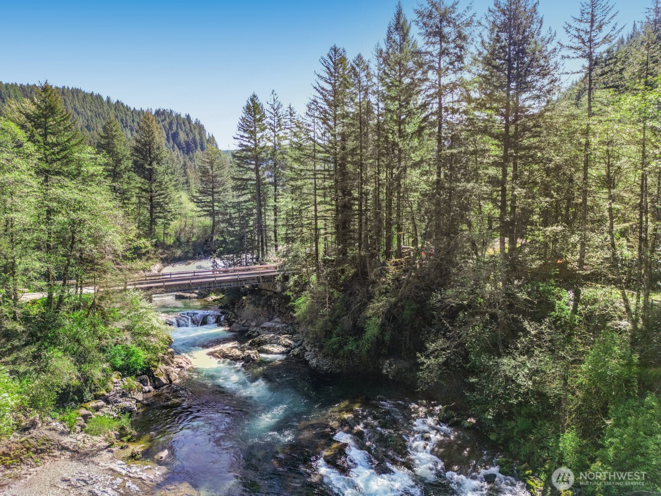 17361 Washougal River Road Property Photo 4