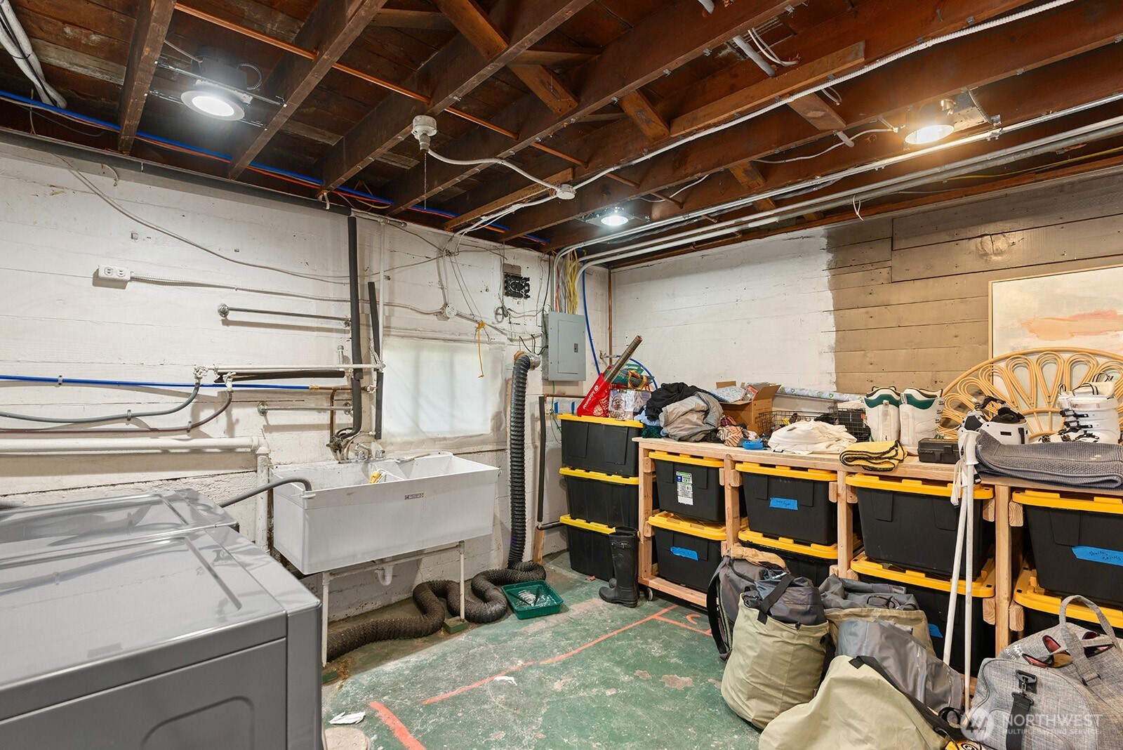 836 Nw Market Street Property Photo 24