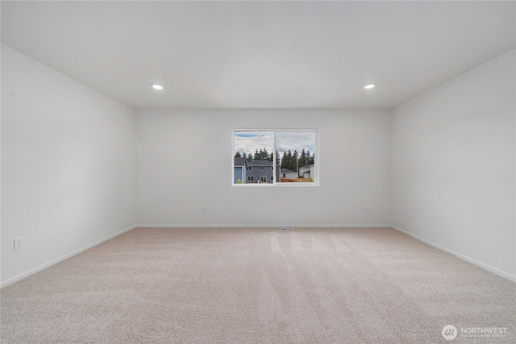 124 Pine Hollow Drive Property Photo 22