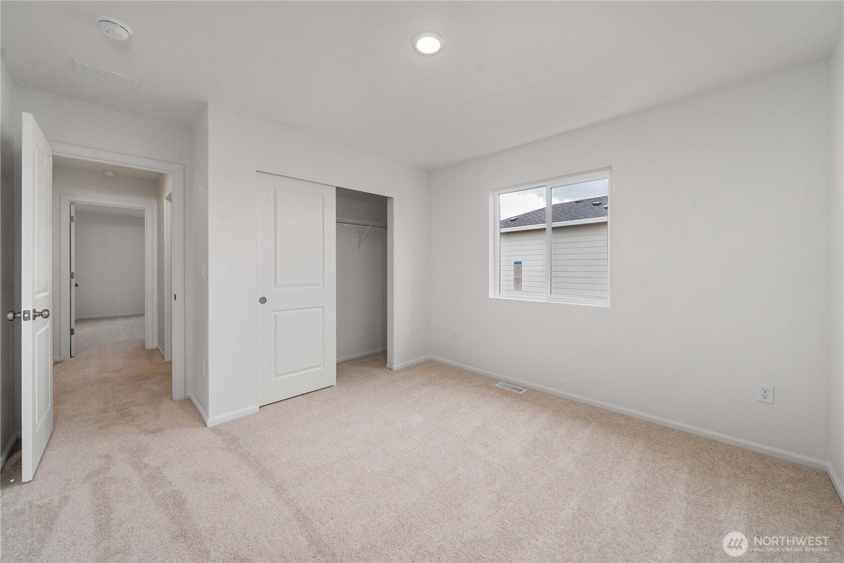 124 Pine Hollow Drive Property Photo 29