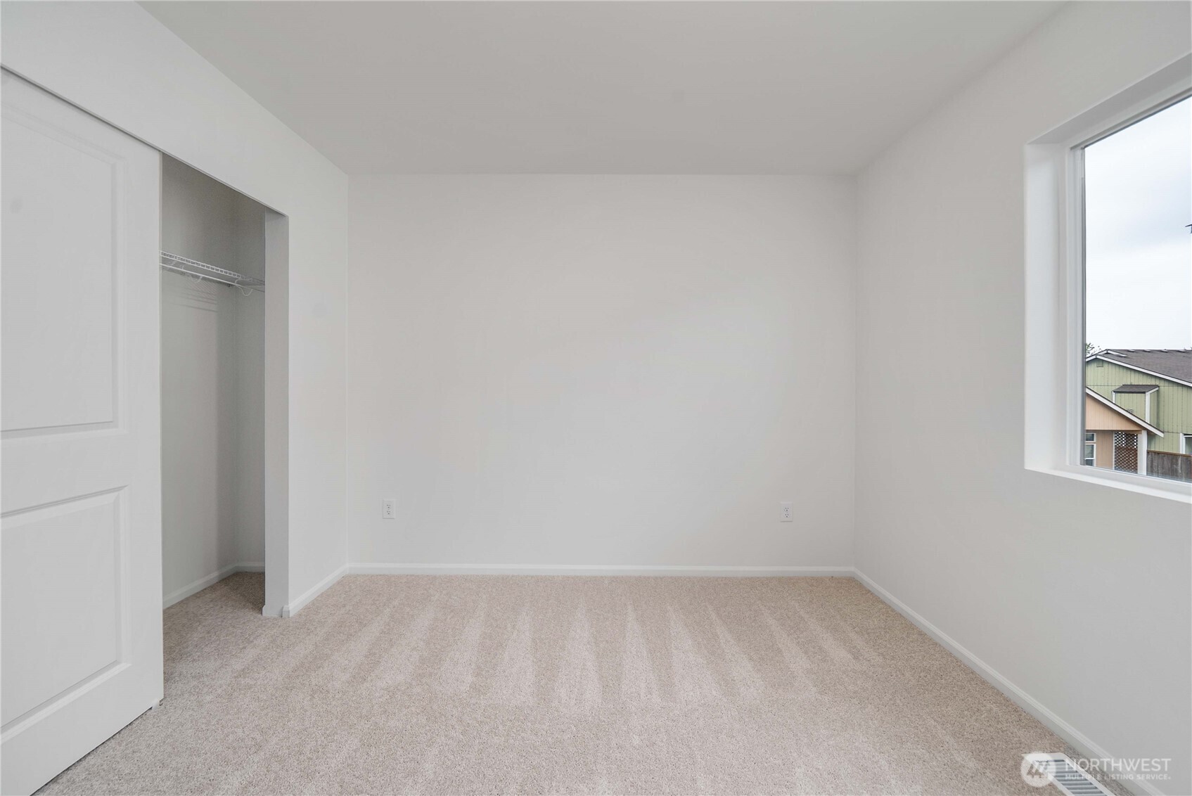 124 Pine Hollow Drive Property Photo 32